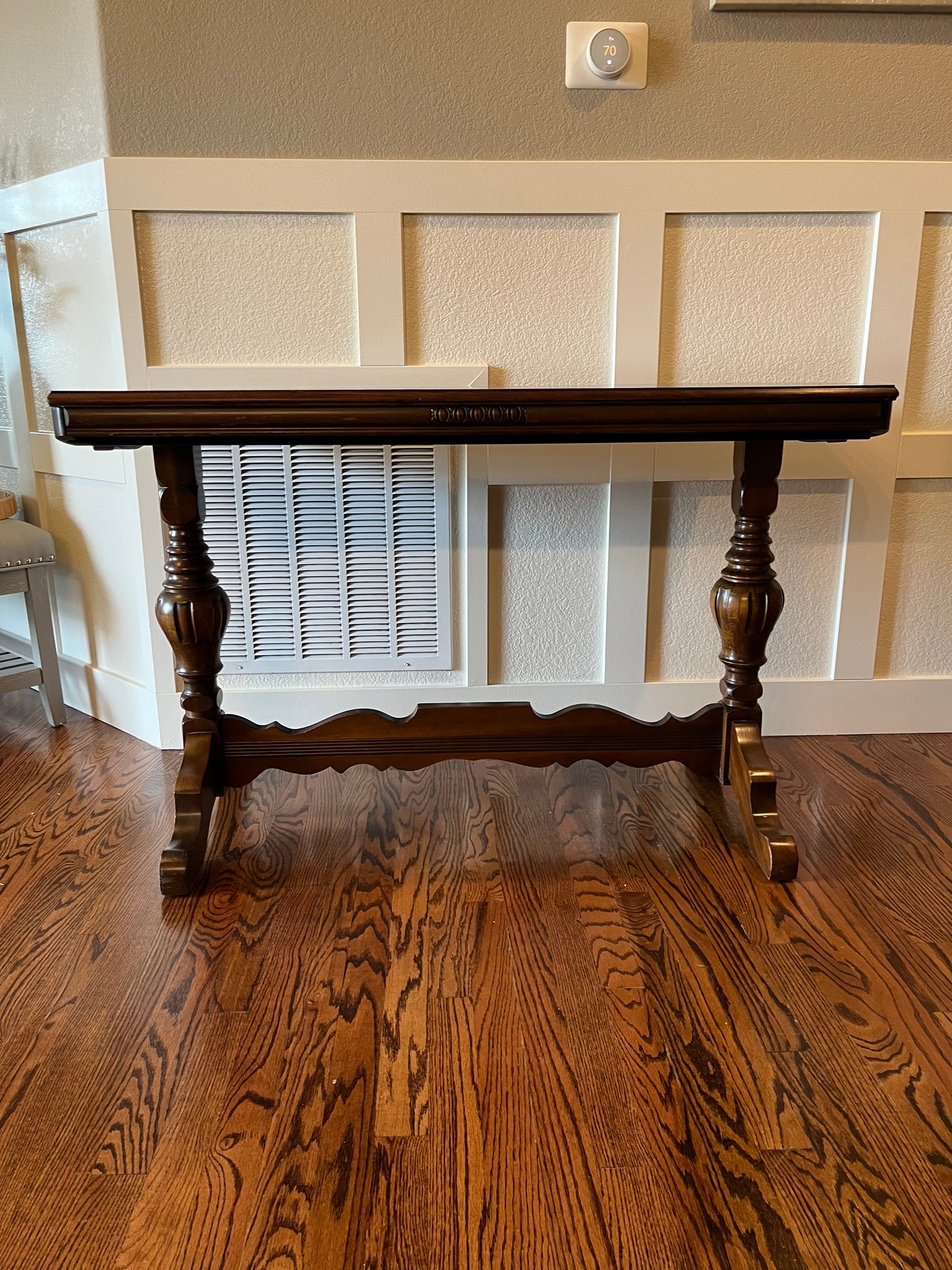 Vintage Expandable Parlor Table