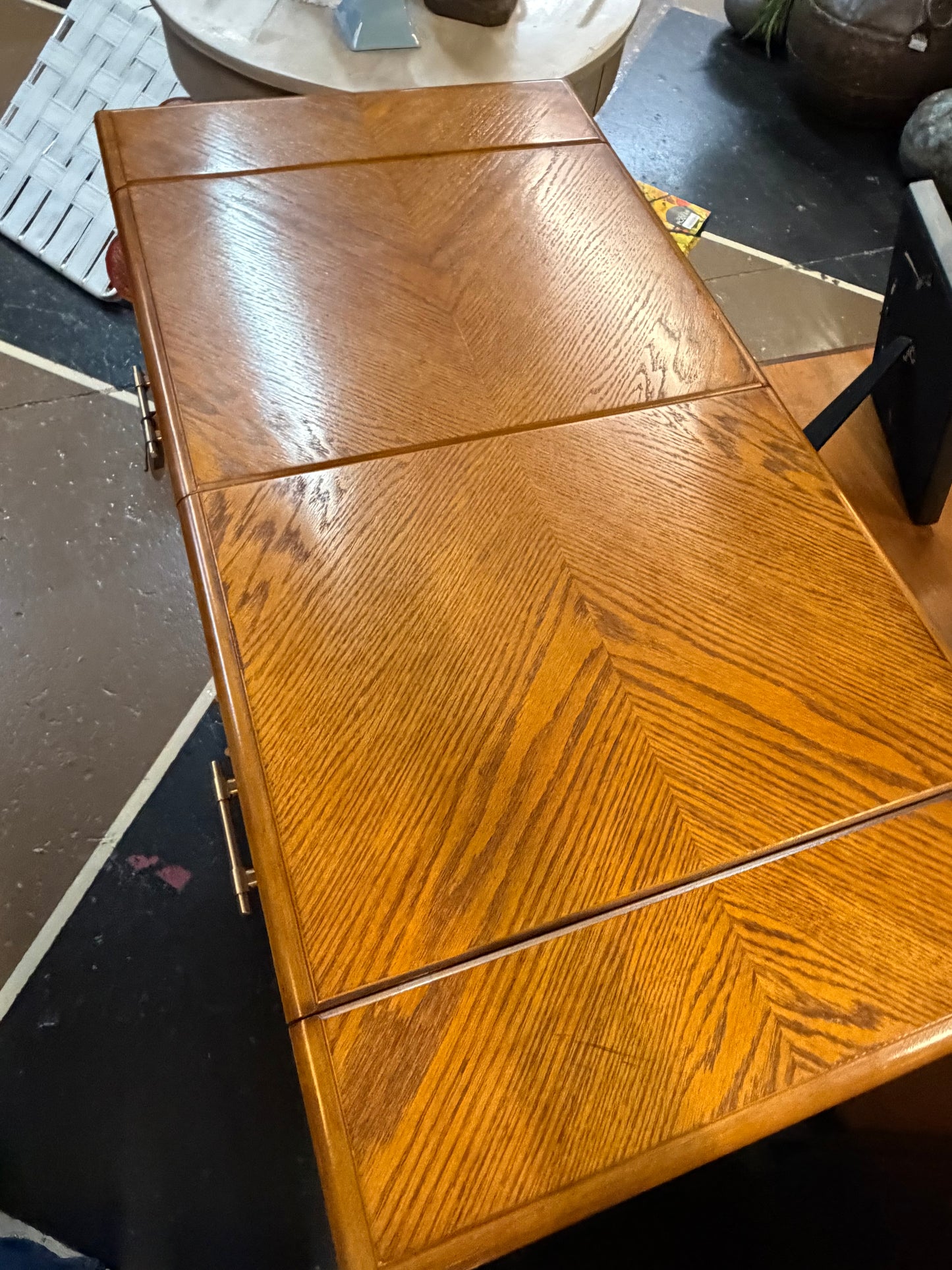 Buffet with Flip out Top Oak Color