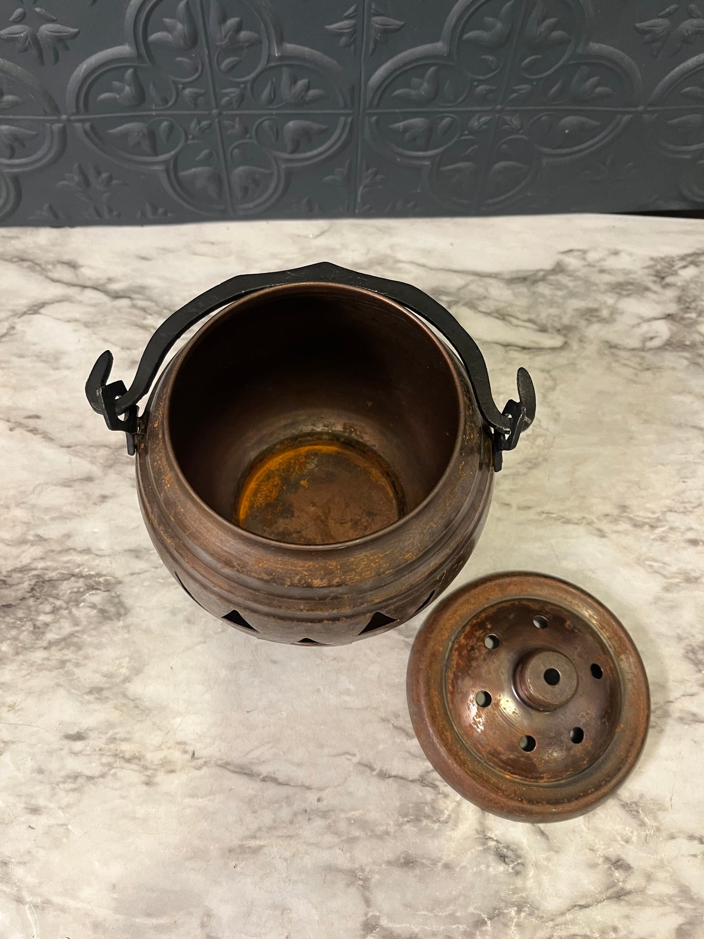 Hosley Metal Jack O'Lantern with Handle