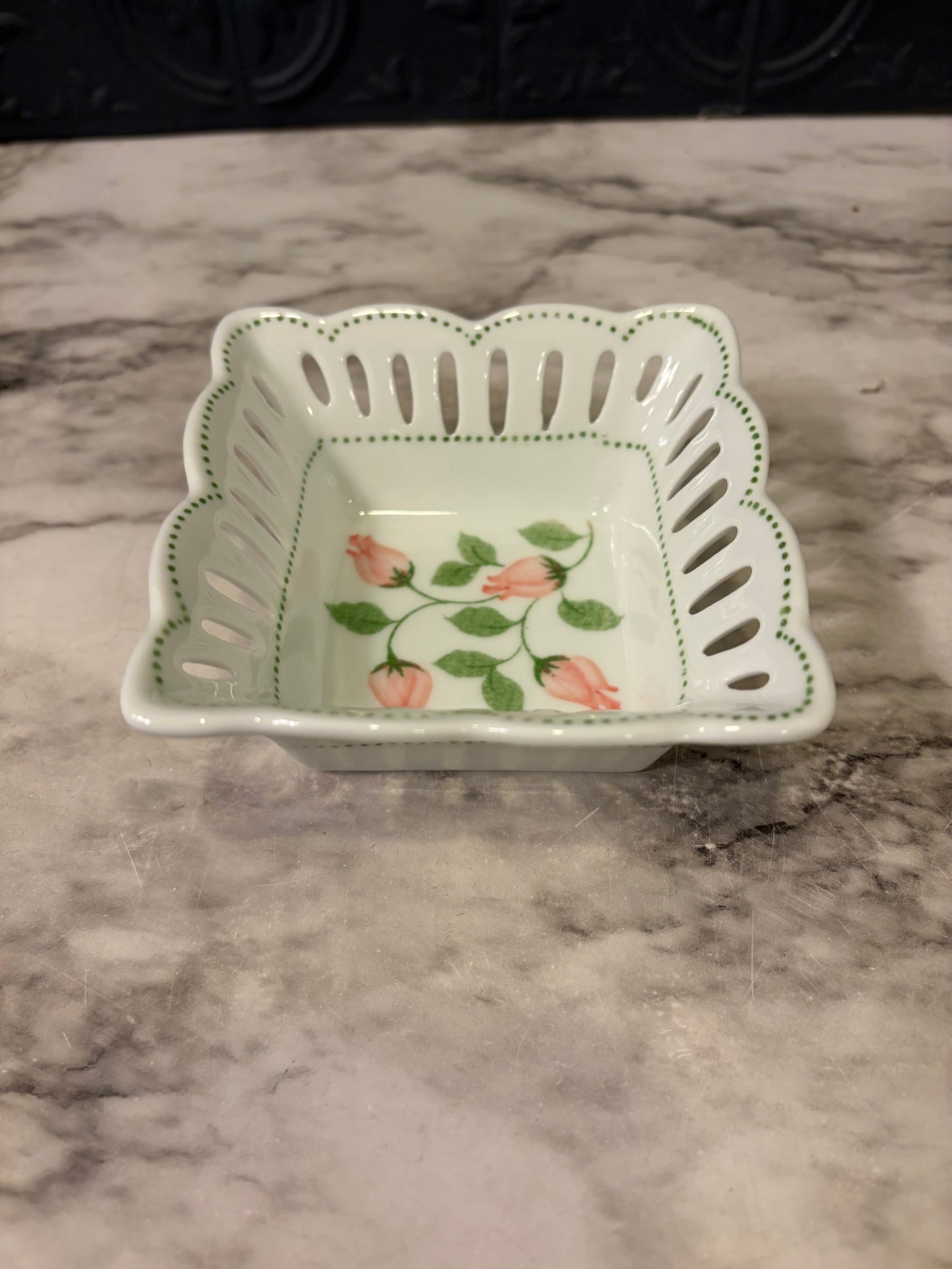 Andrea by Sadek Square Rosebud Trinket Dish