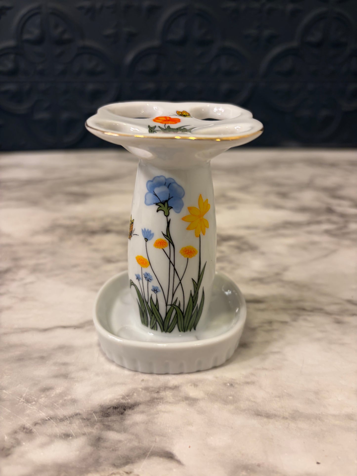 Toothbrush Holder with Flowers
