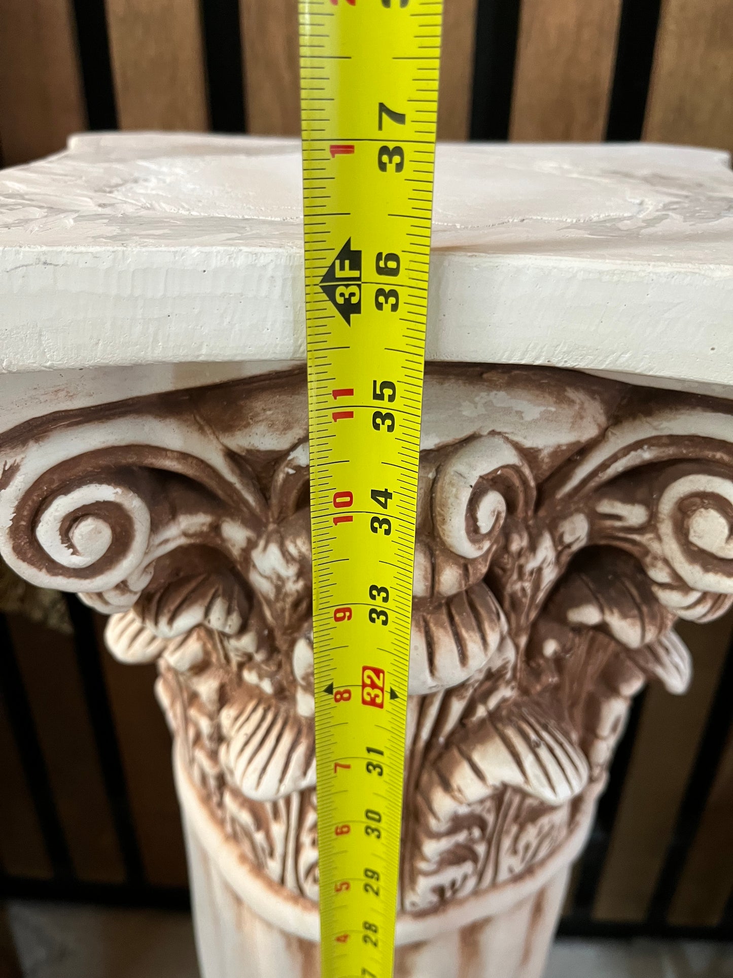 Cream Pillar with Brown Shading