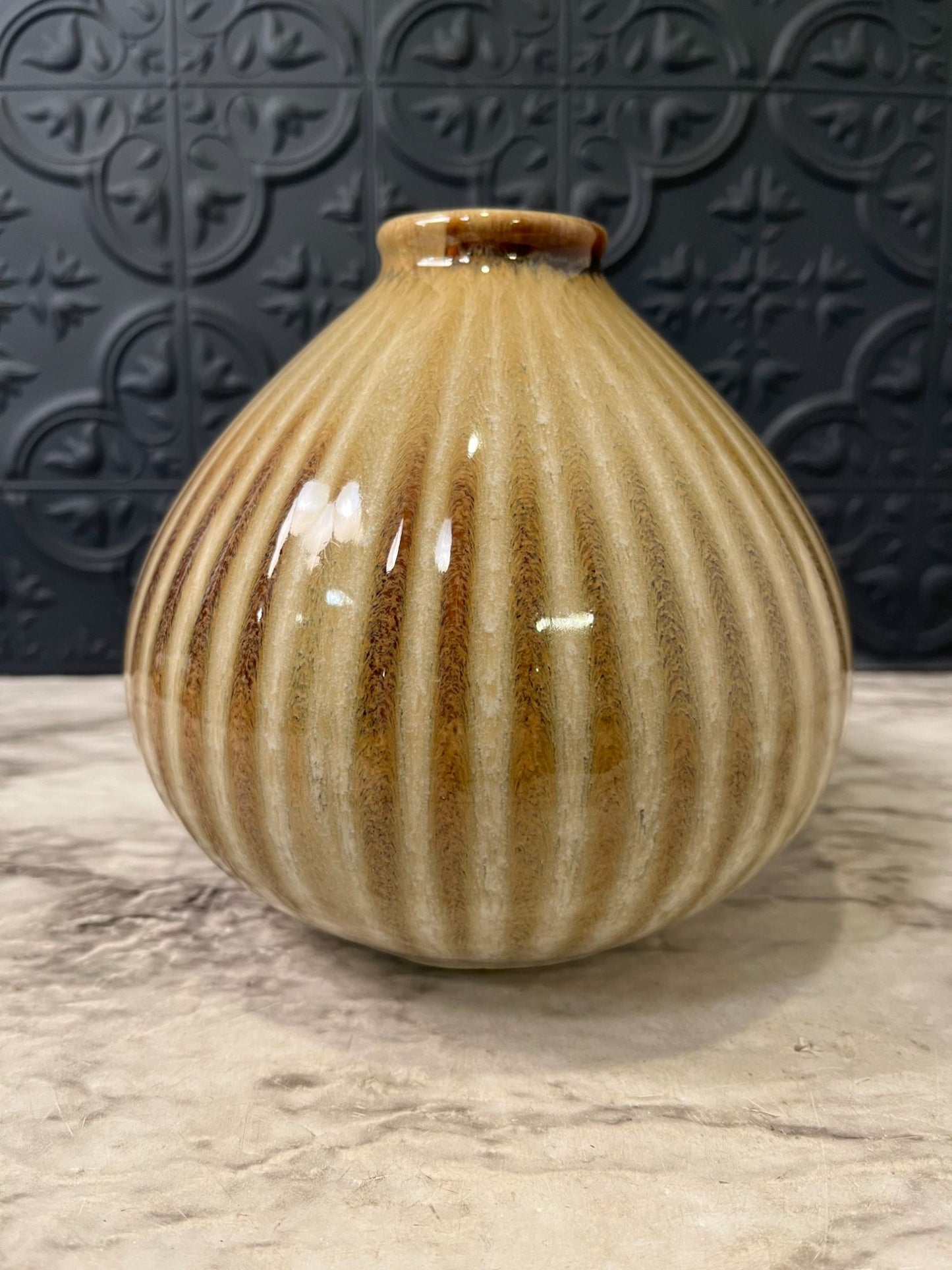 Brown Stripped Vase Round