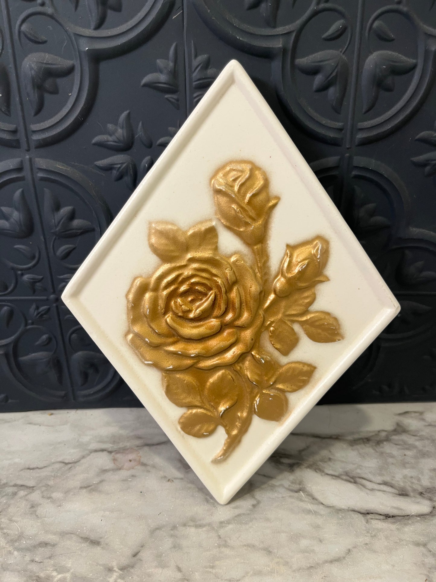Ardco White and Gold Rose
