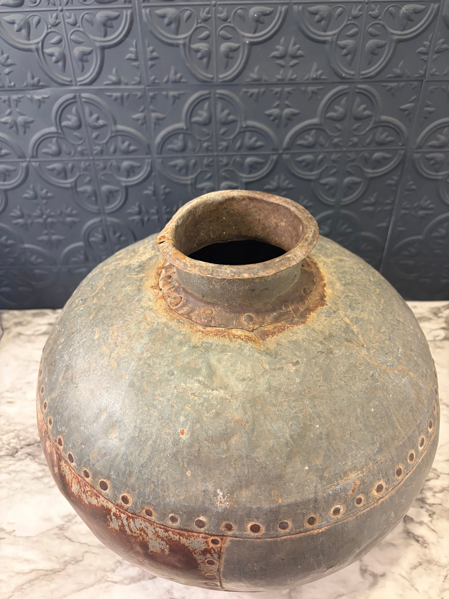 Round Metal Pot