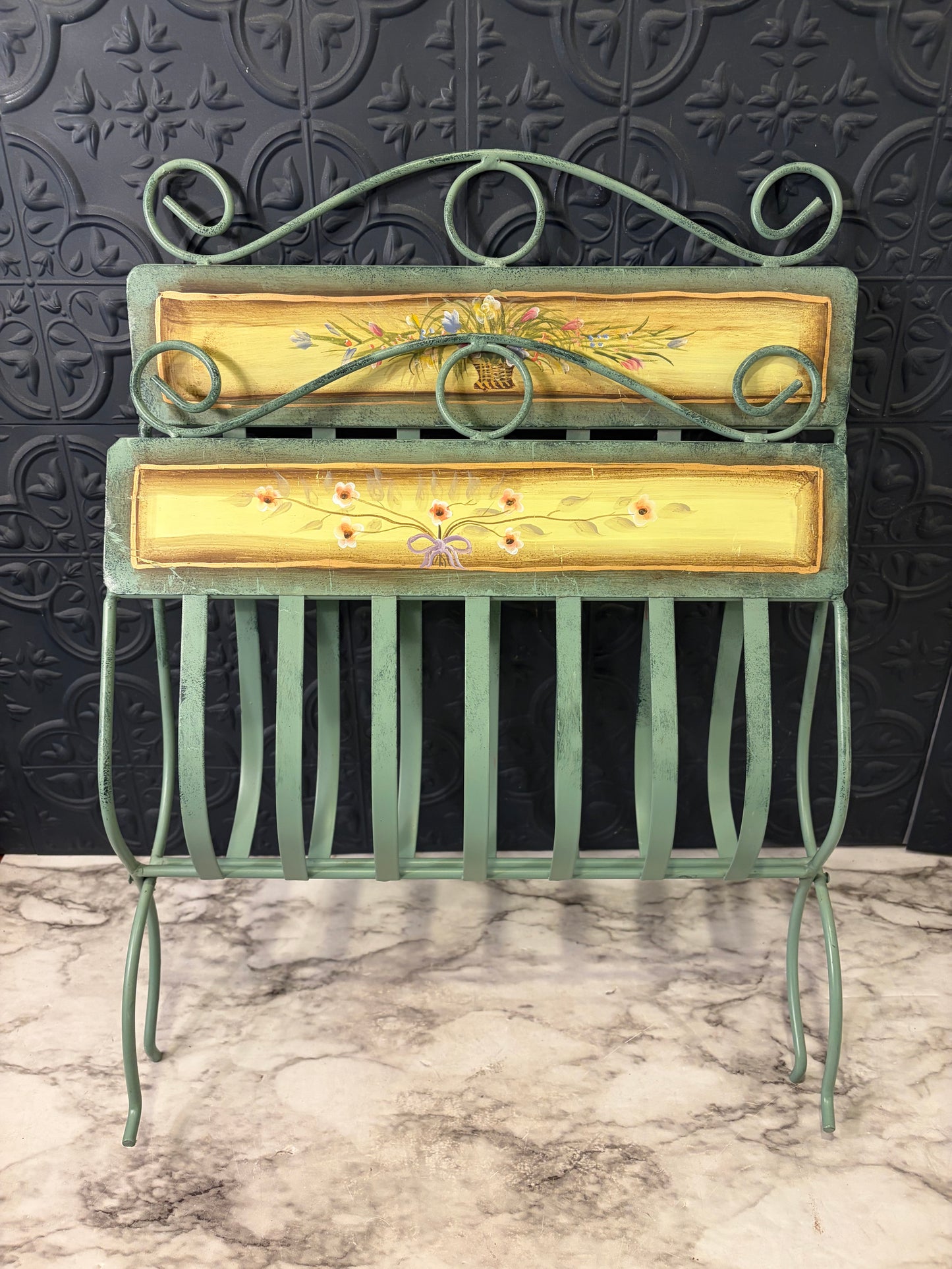 Collapsible Metal Magazine rack with Painted flowers