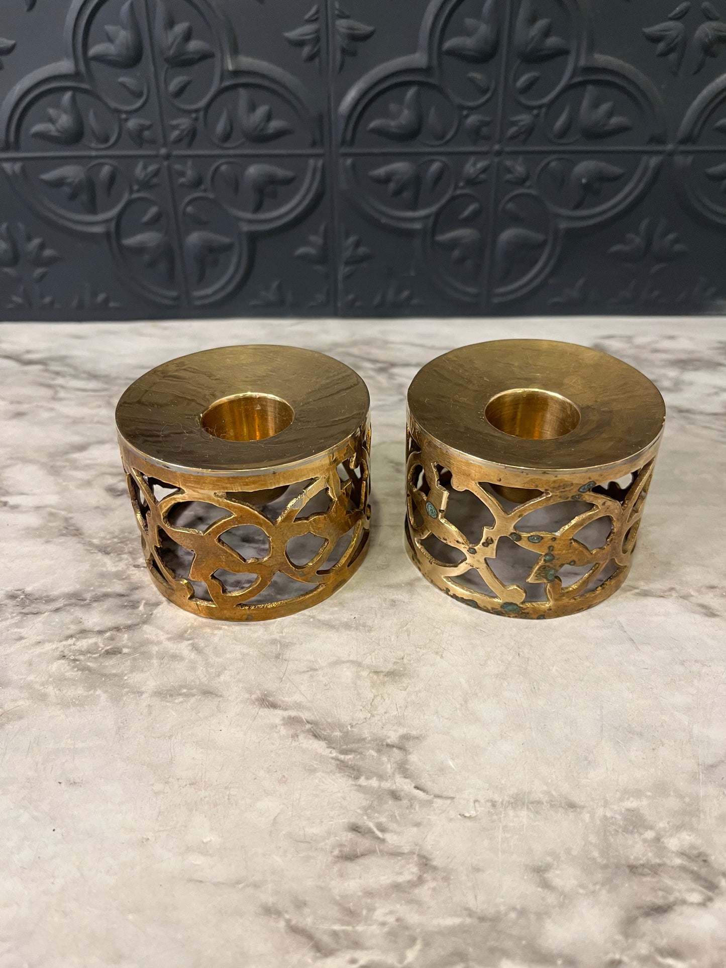 Round Cutout Candle holder set of2