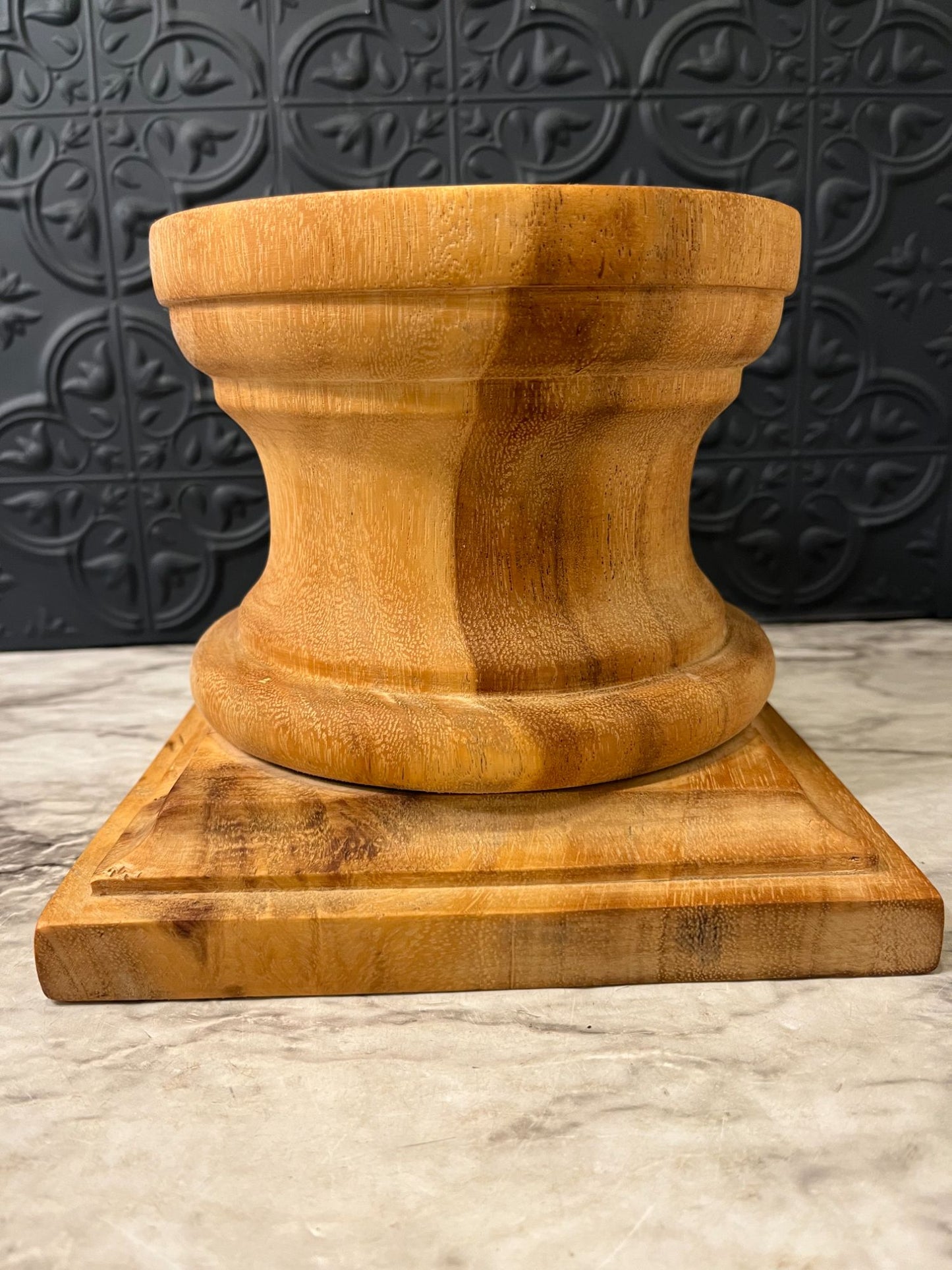 Short Wood Pillar Holder