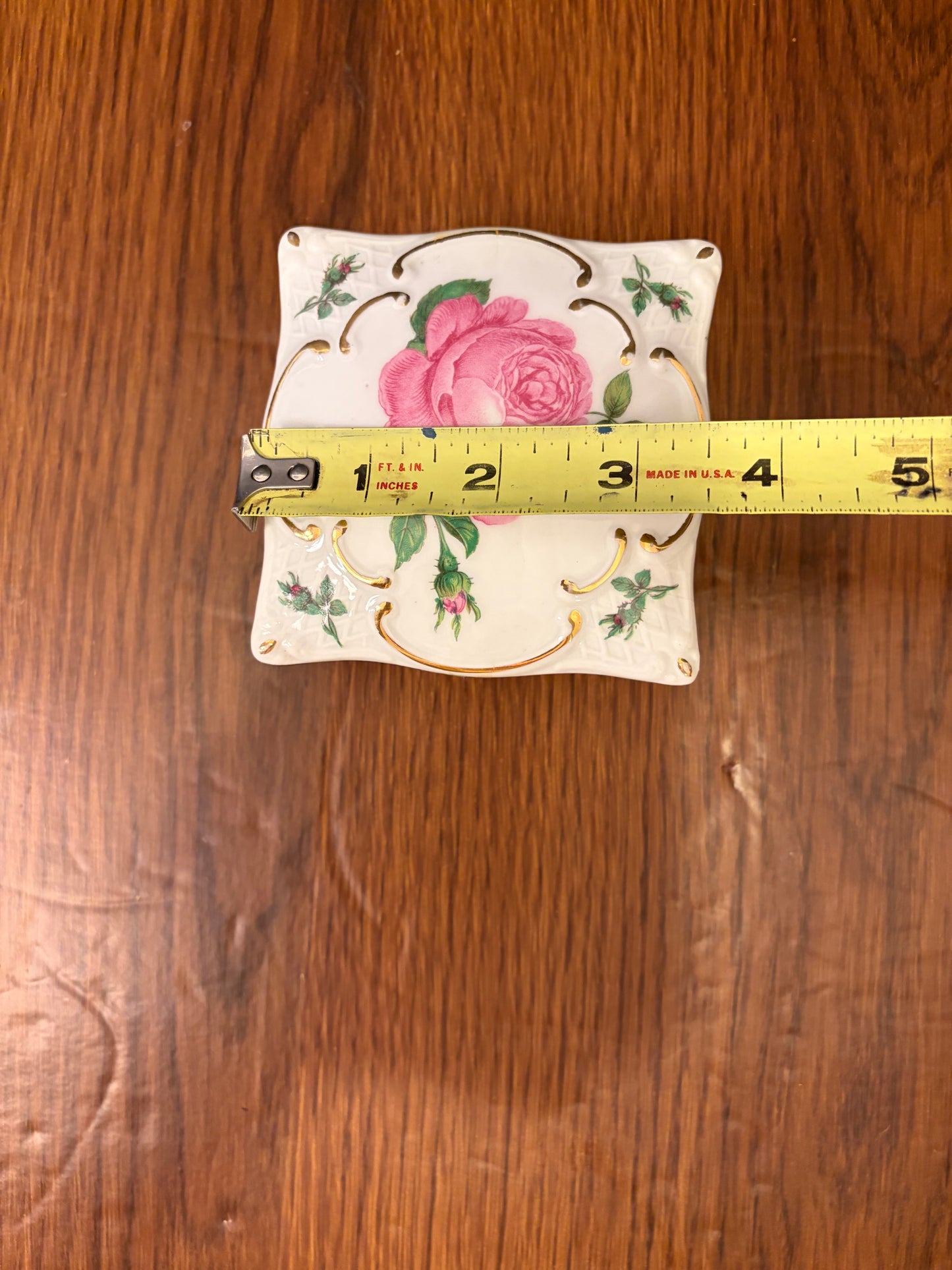 JapaneseTrinket box with Rose