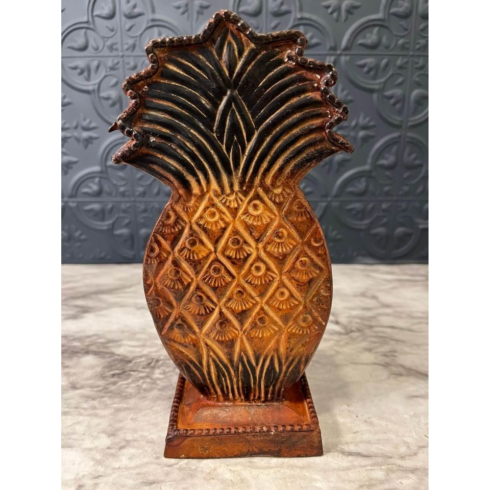 Metal pineapple vase