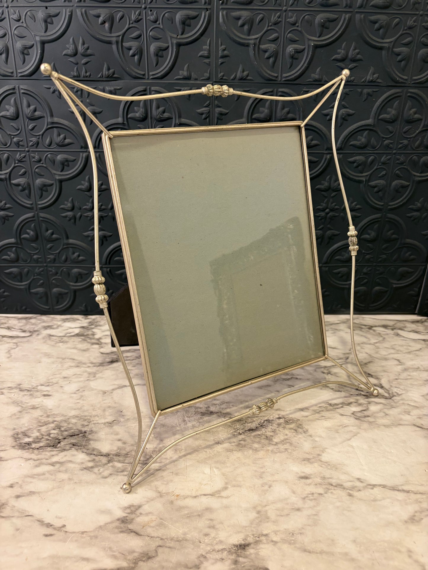 Silvertone Metal Rope Style Frame