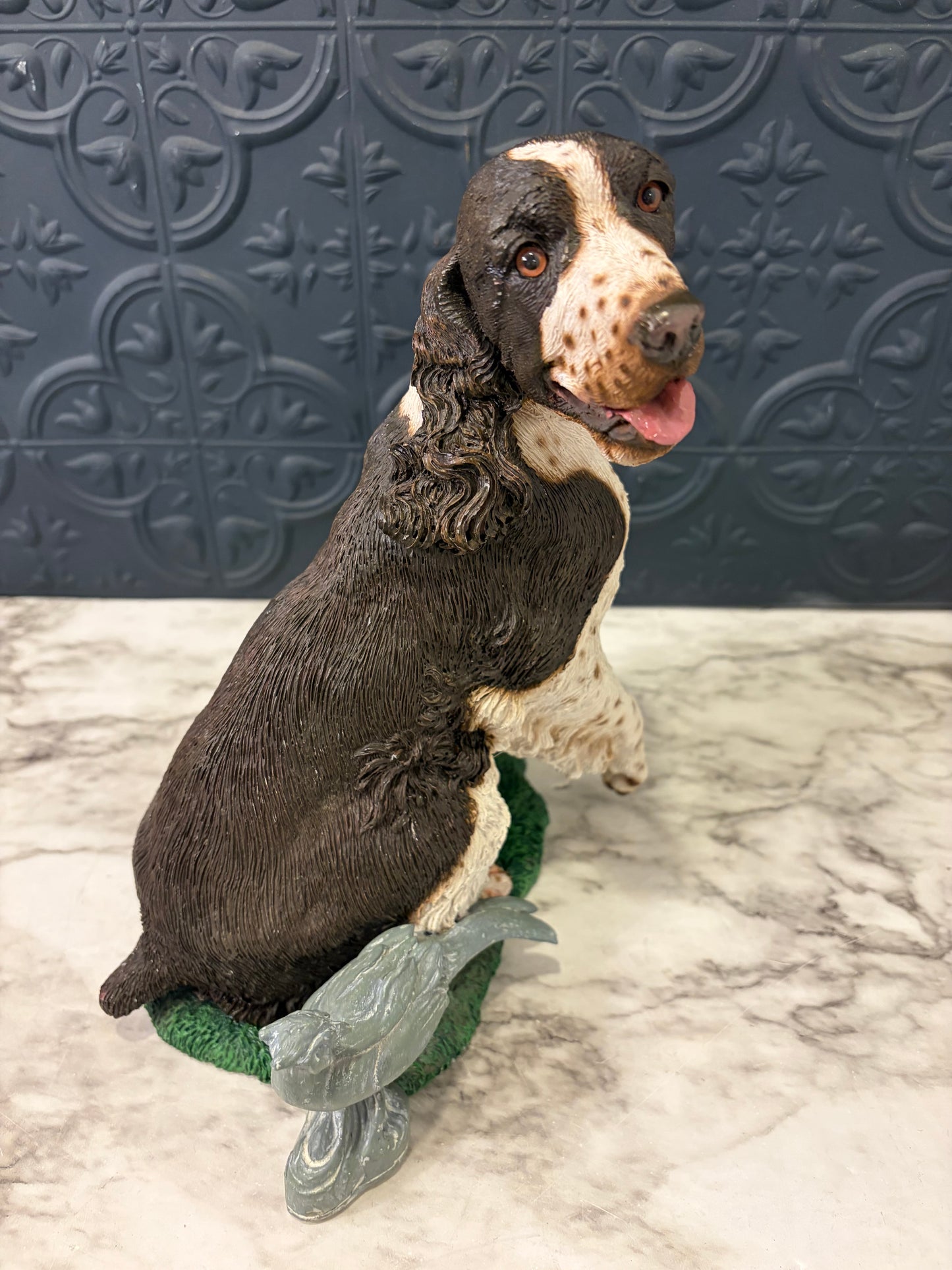 Springer Spaniel Dog Figurine by Stone inc