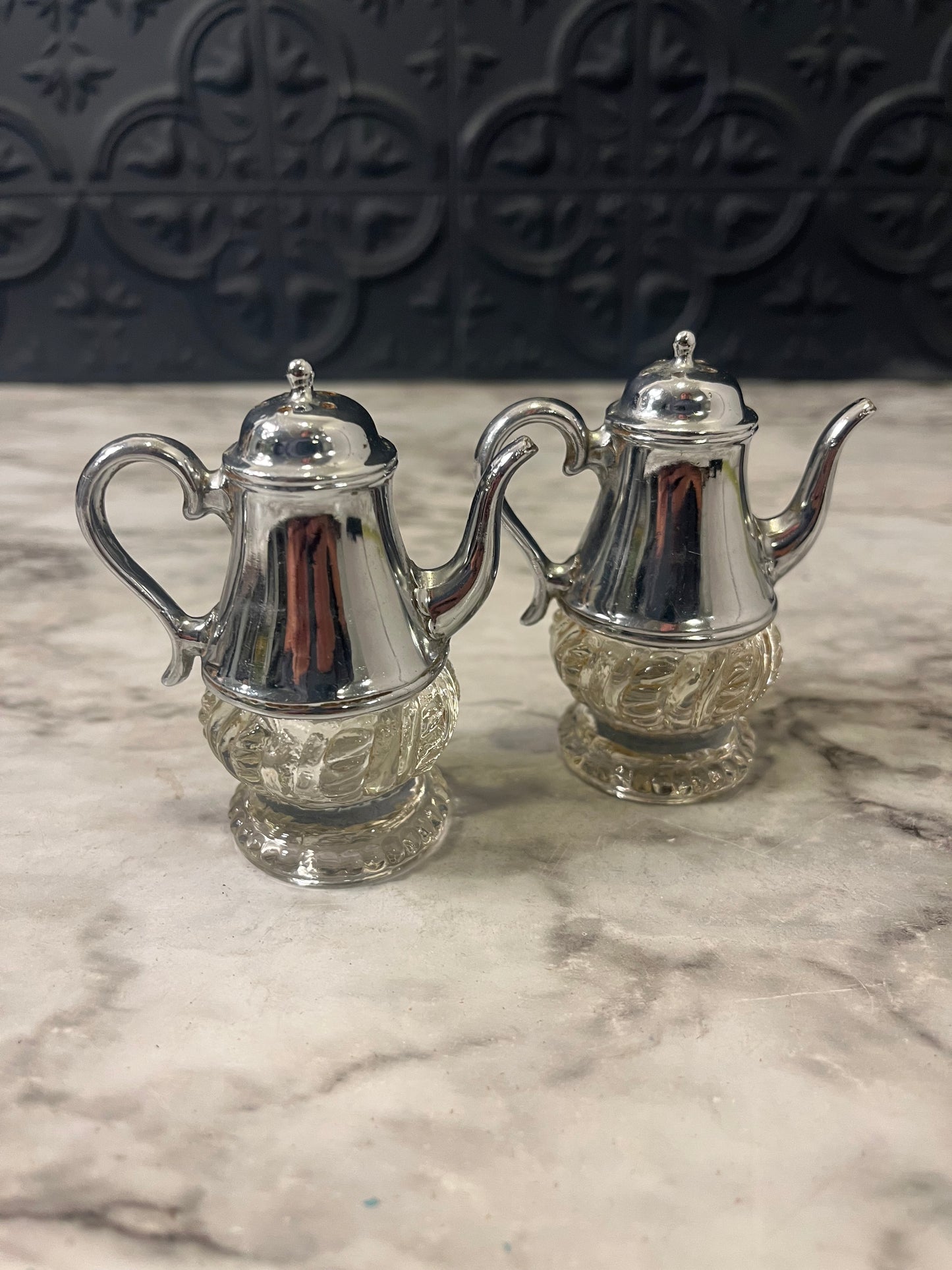 Teapot Salt and Pepper Shakers