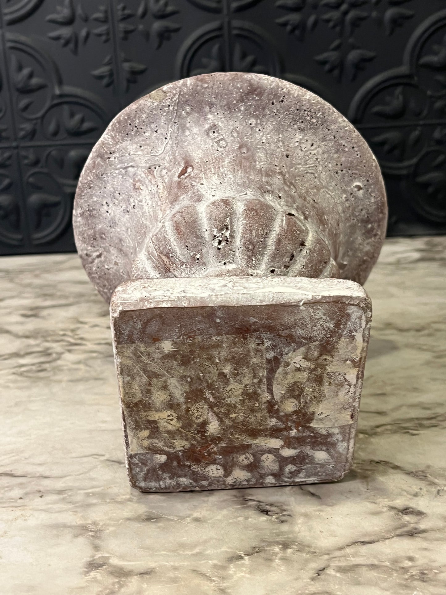 Small Whitewash urn