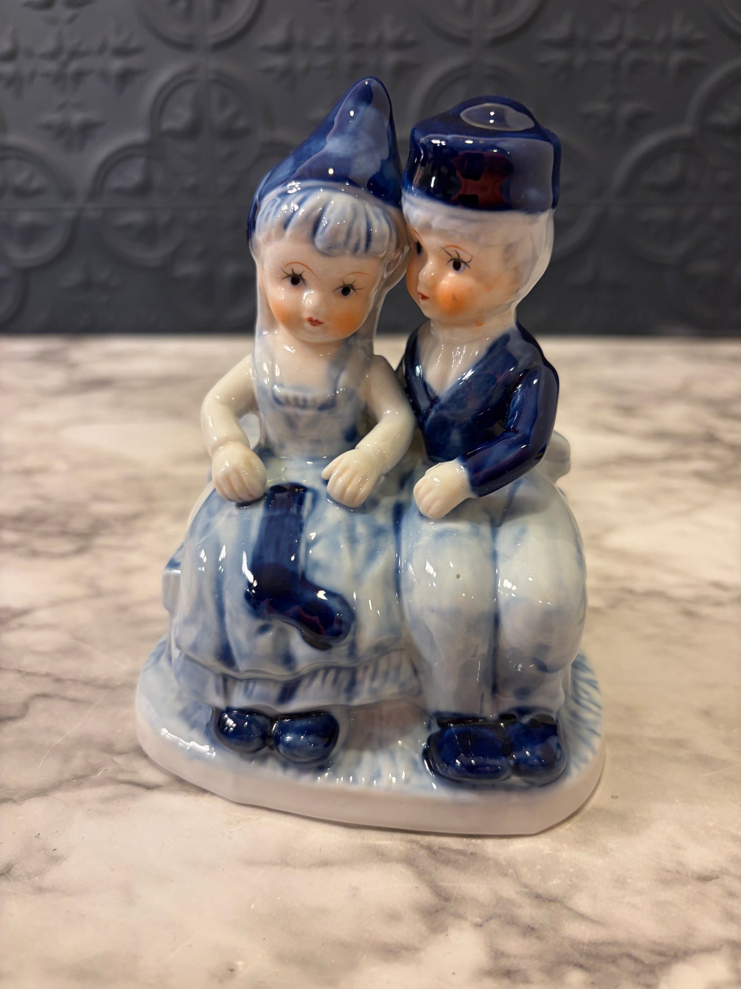 Delft Dutch Couple on Bench