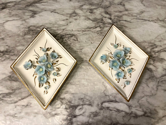 Lefton Blue flower diamond x 2