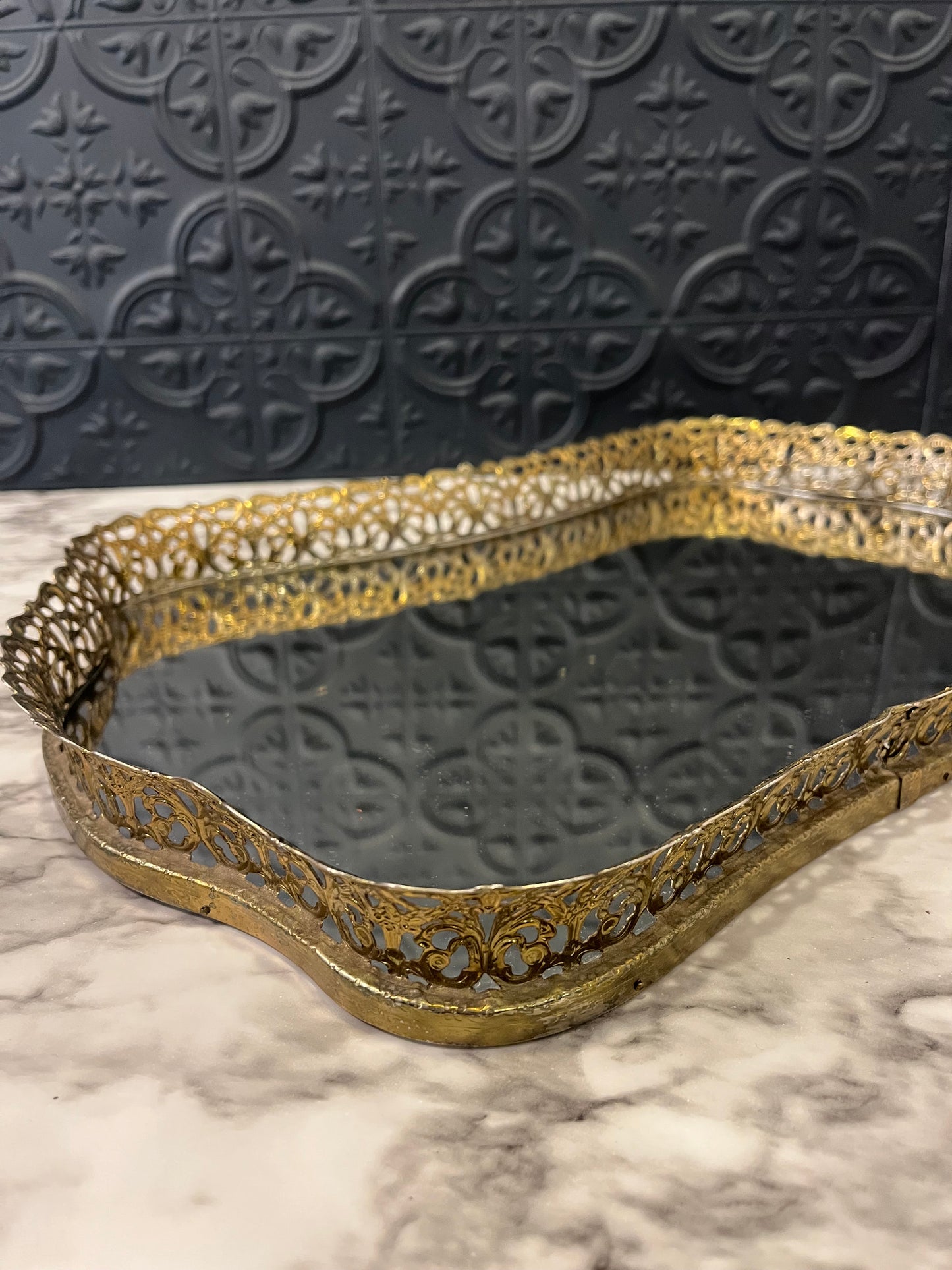 Rounded Rectangular Mirror Tray 16"