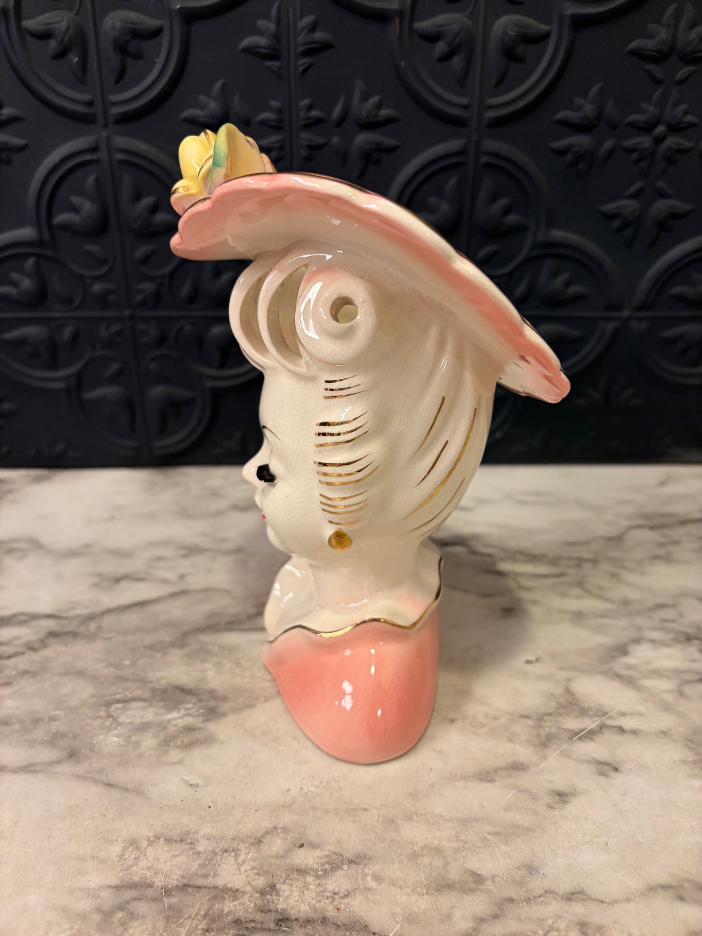Napcoware Lady Head Vase Pink Scallop hat and top