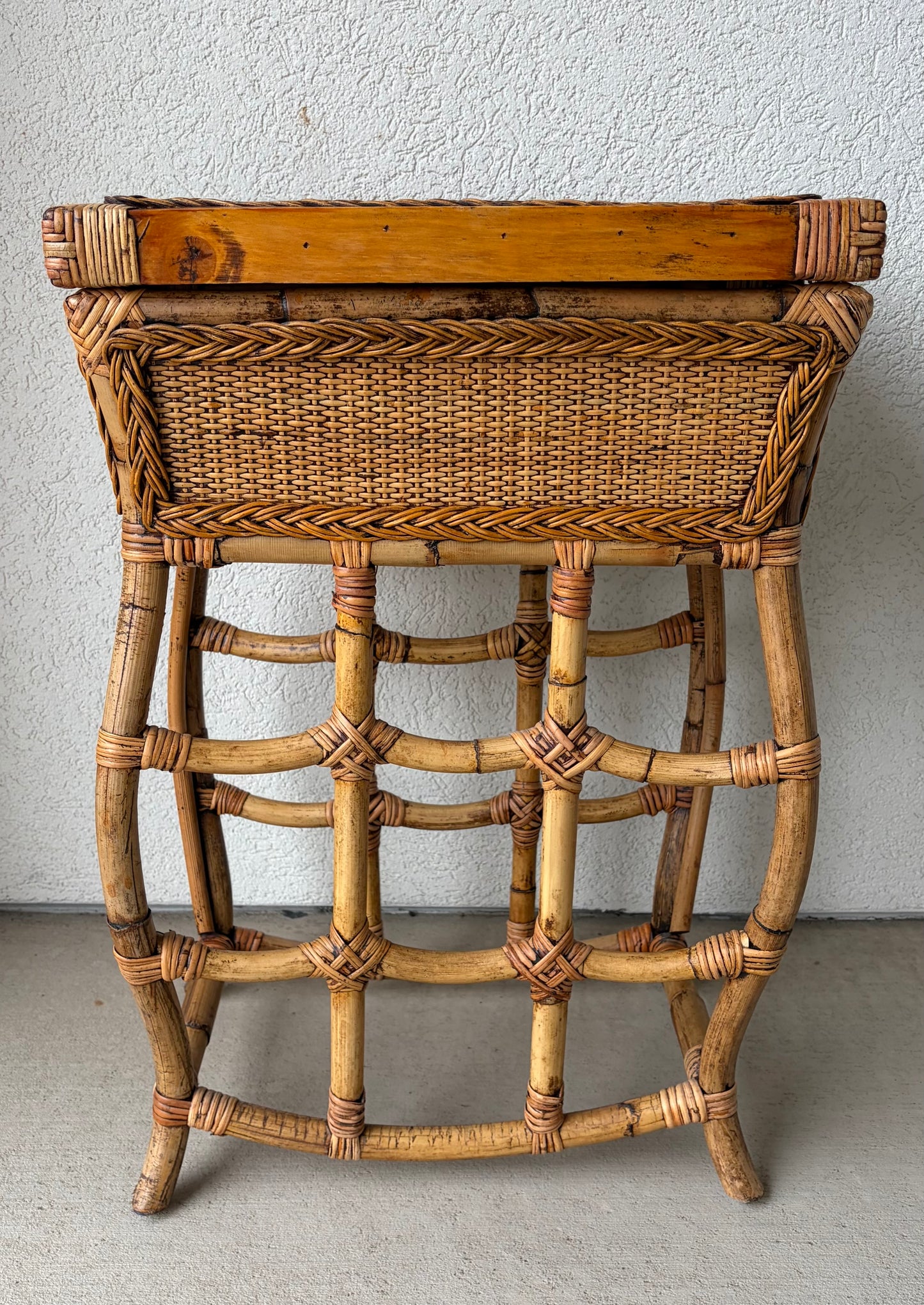Vintage Bamboo Wine Rack with Tray
