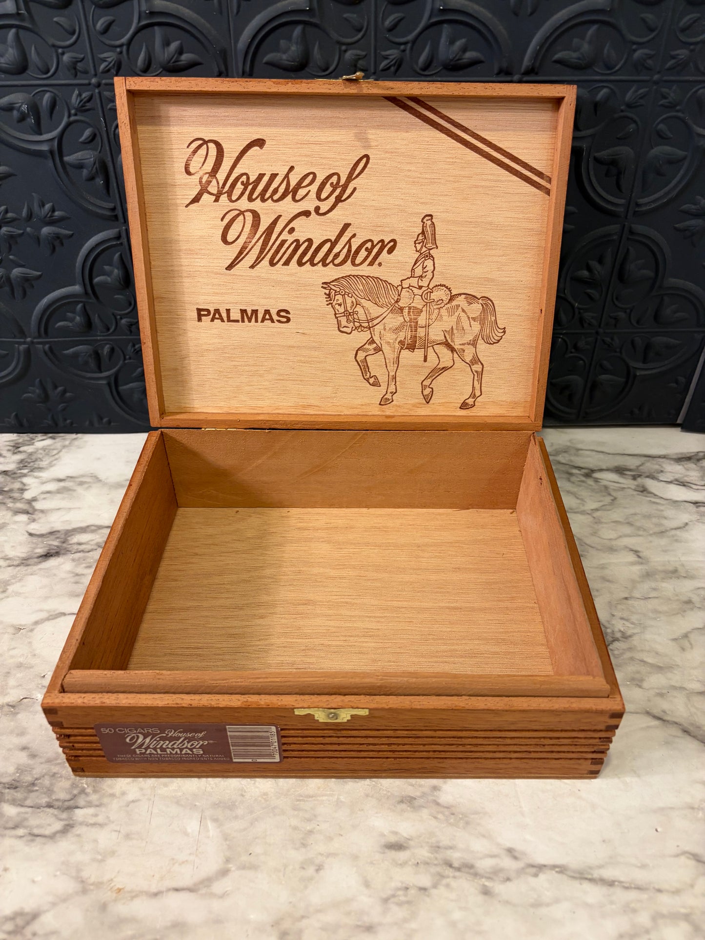 House of Windsor Palmas Wooden Cigar Box with Dogs