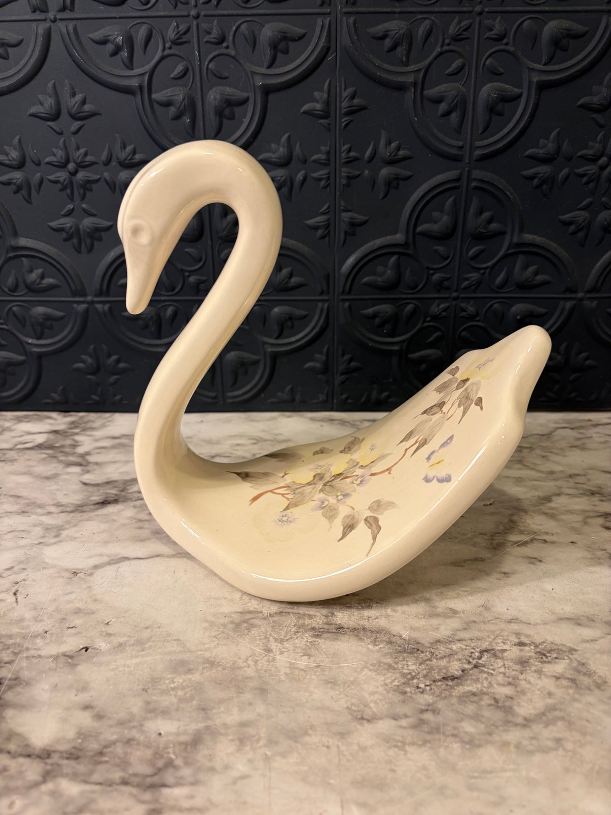 Vintage Ceramic Swan Washcloth Holder