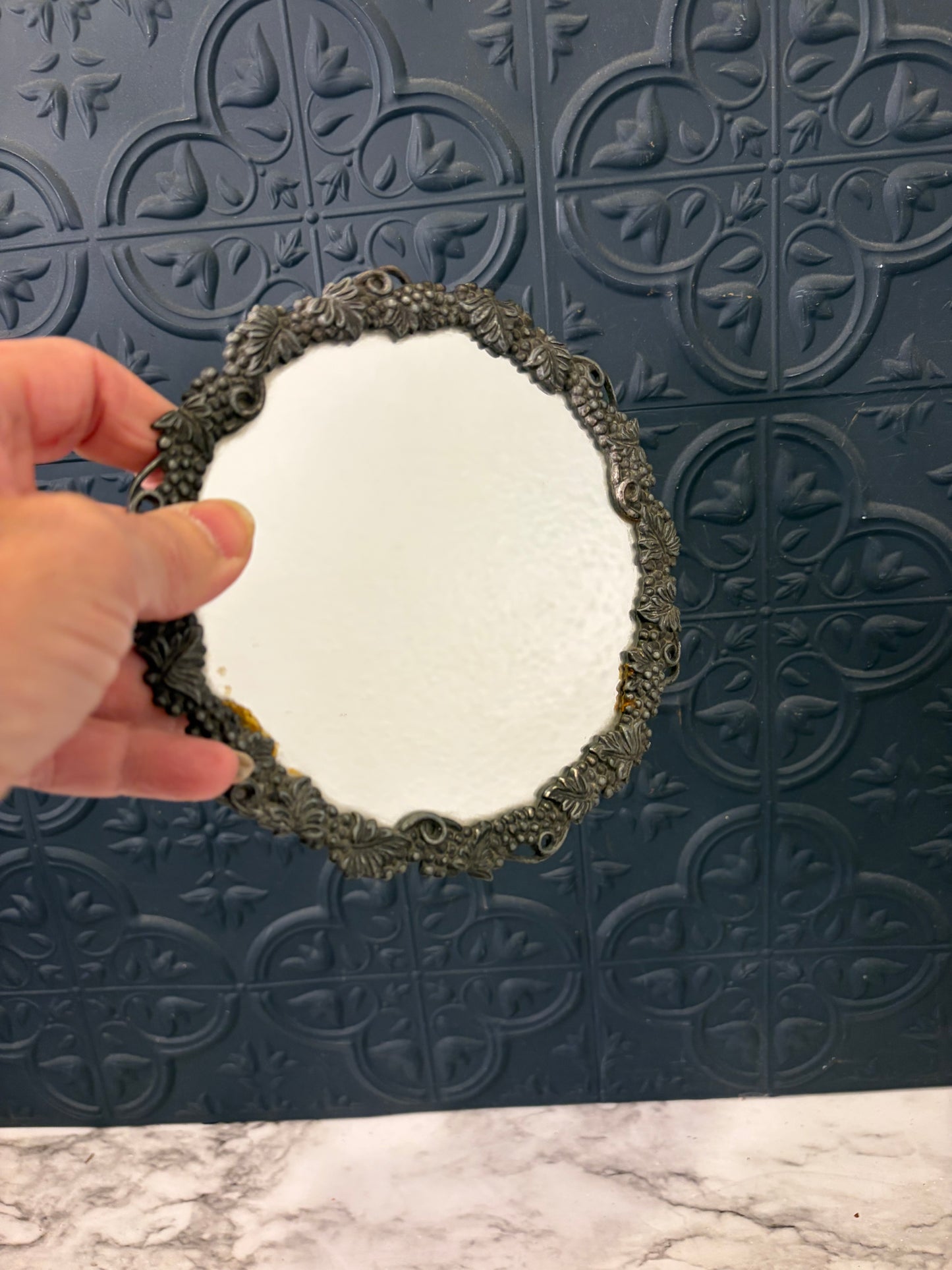 Round Mirrored Tray with Grapevine rim