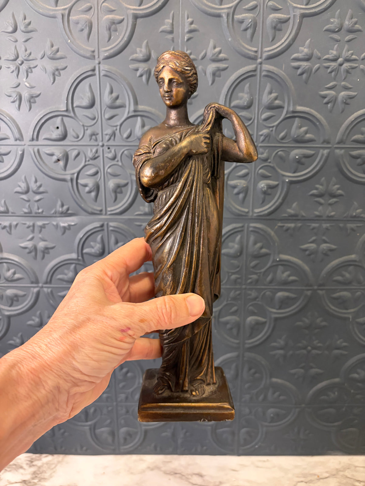 10" Statue of Woman in Bronze Tone