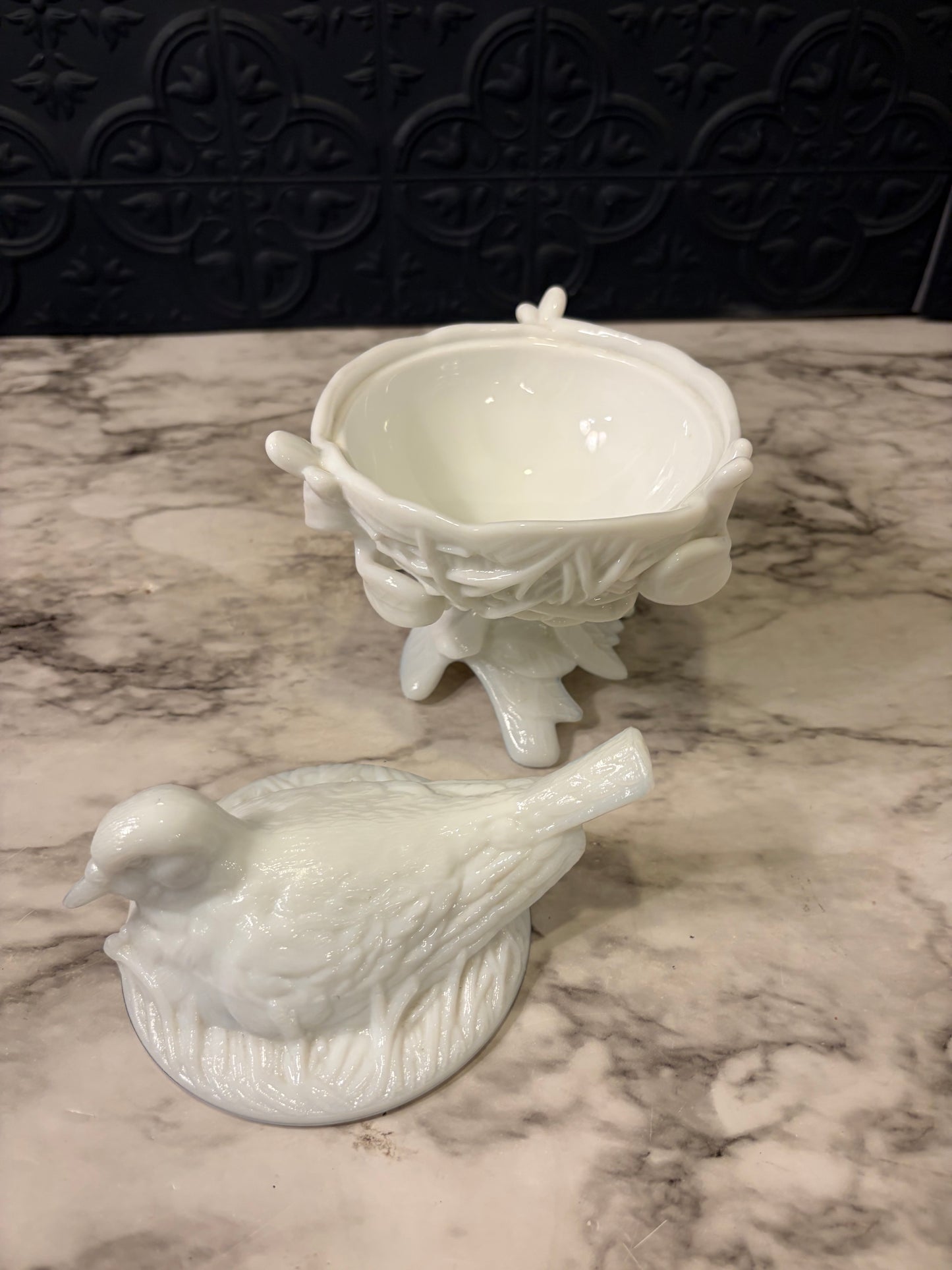 Westmoreland Robin on Nest Milk Glass Dish