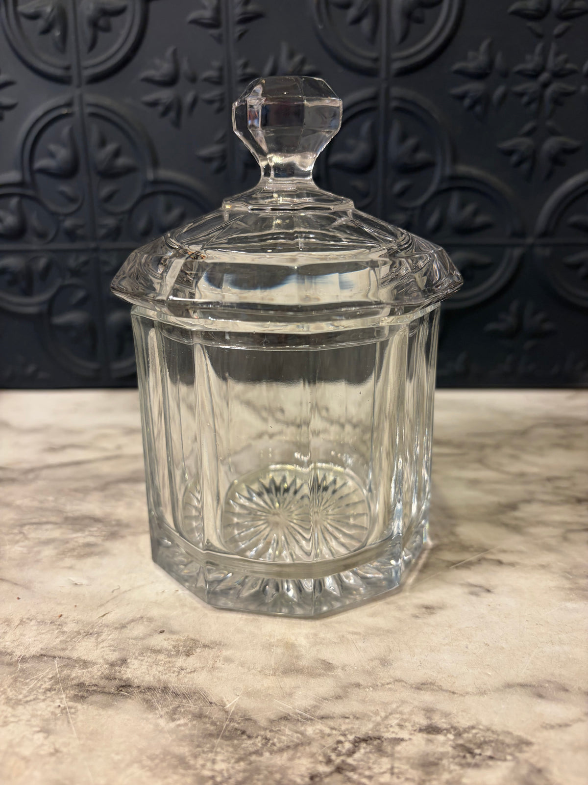 Crystal Biscuit Jar with Lid and Starbust bottom