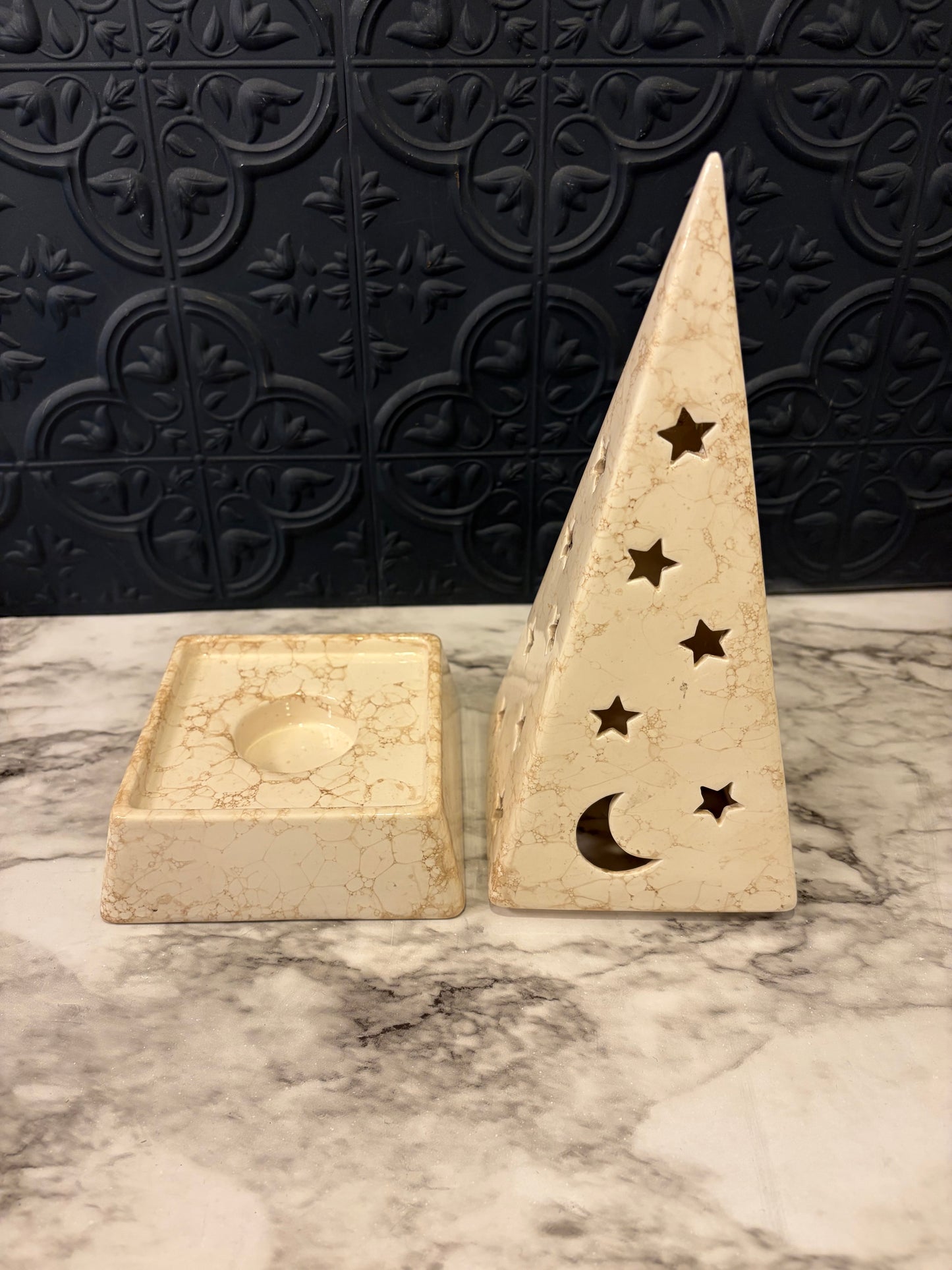 Partylite Galaxy  Pyramid Tealight Holder