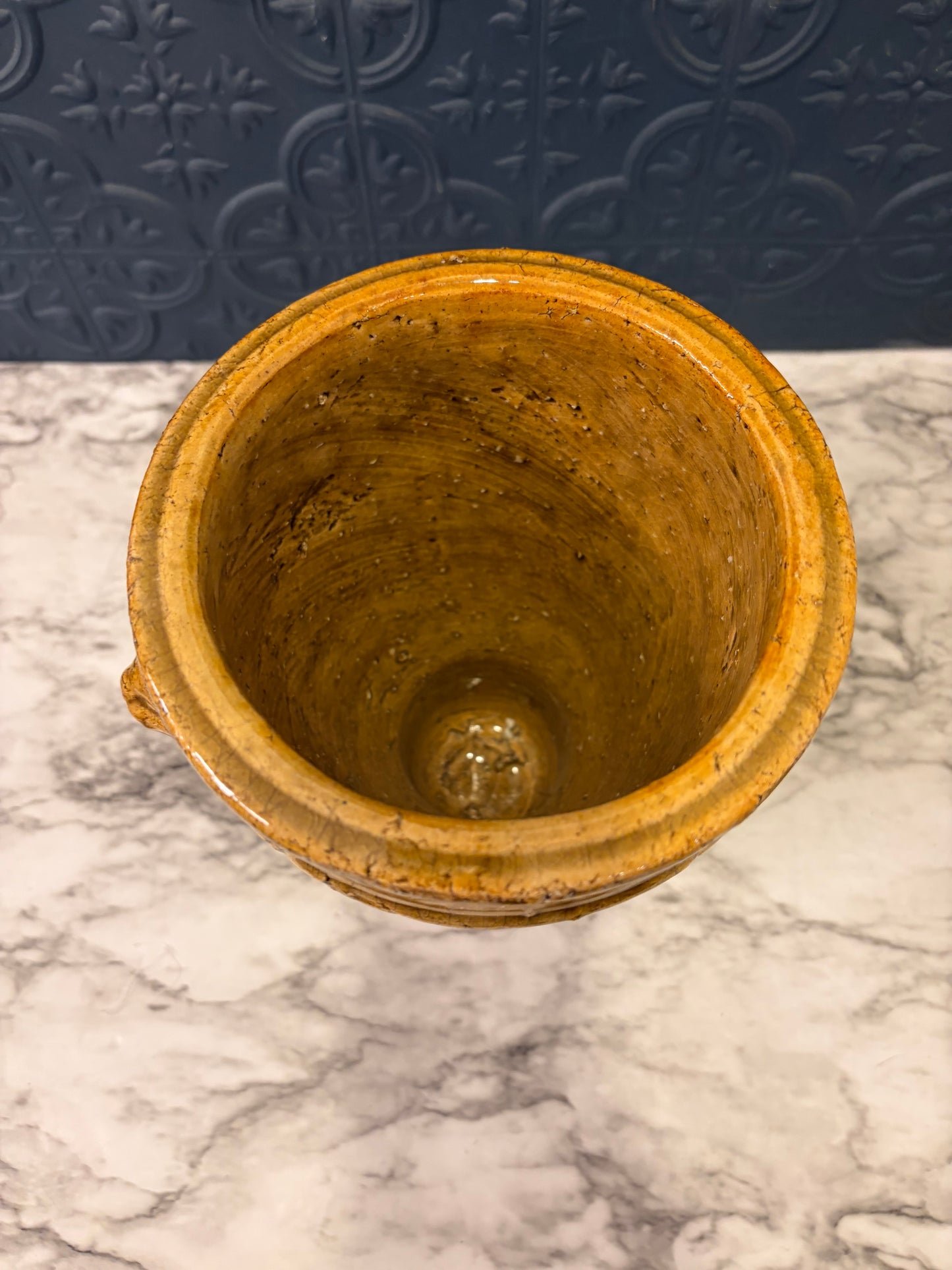 Mustard Crackle Urn with Lion Heads