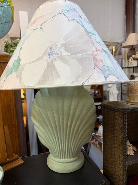 Vintage AquA Seashell Lamp AS IS