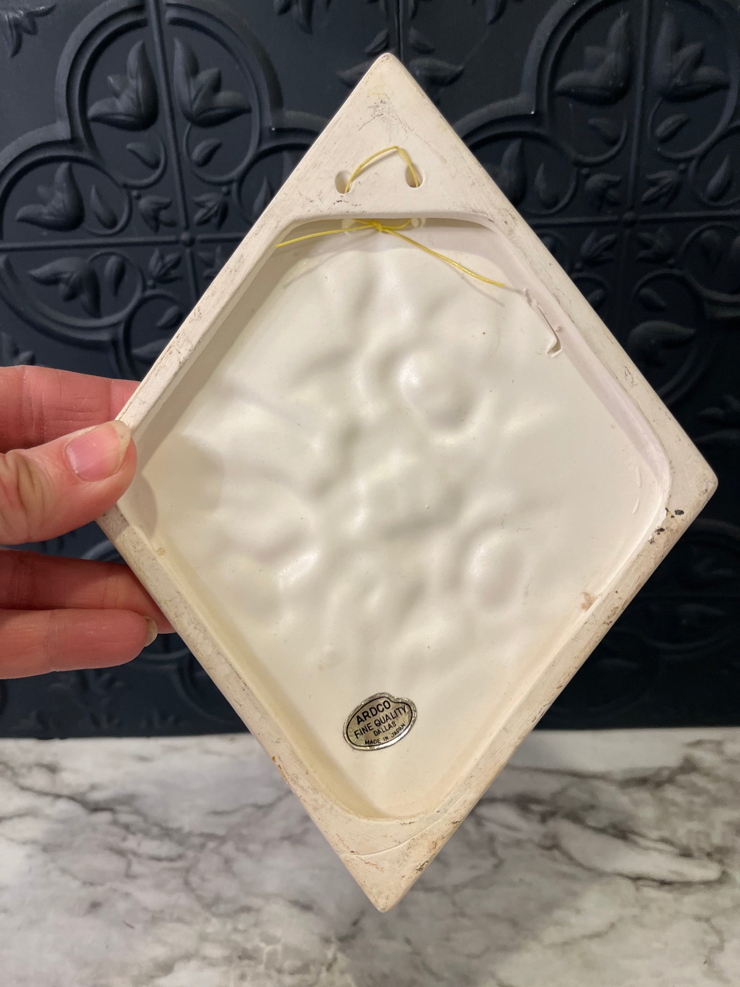 Ardco White and Gold Daffodil