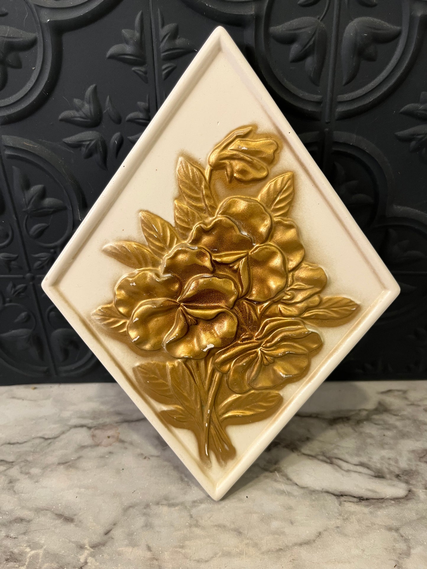 Ardco White and Gold Pansy