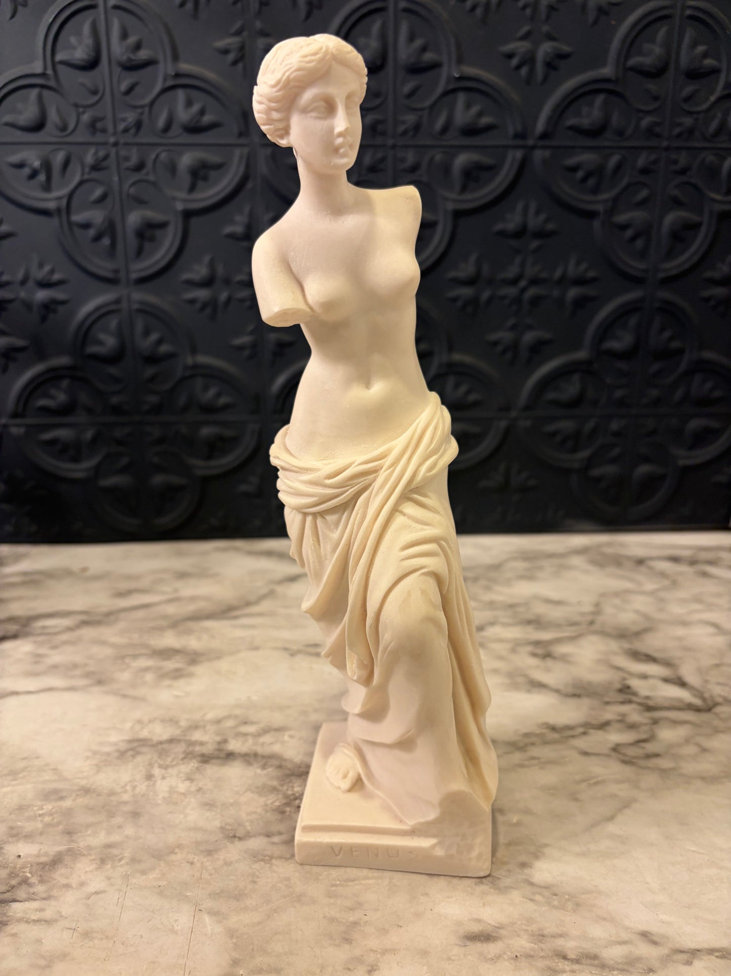 Venus DeMilo Statue 9.5" Tall