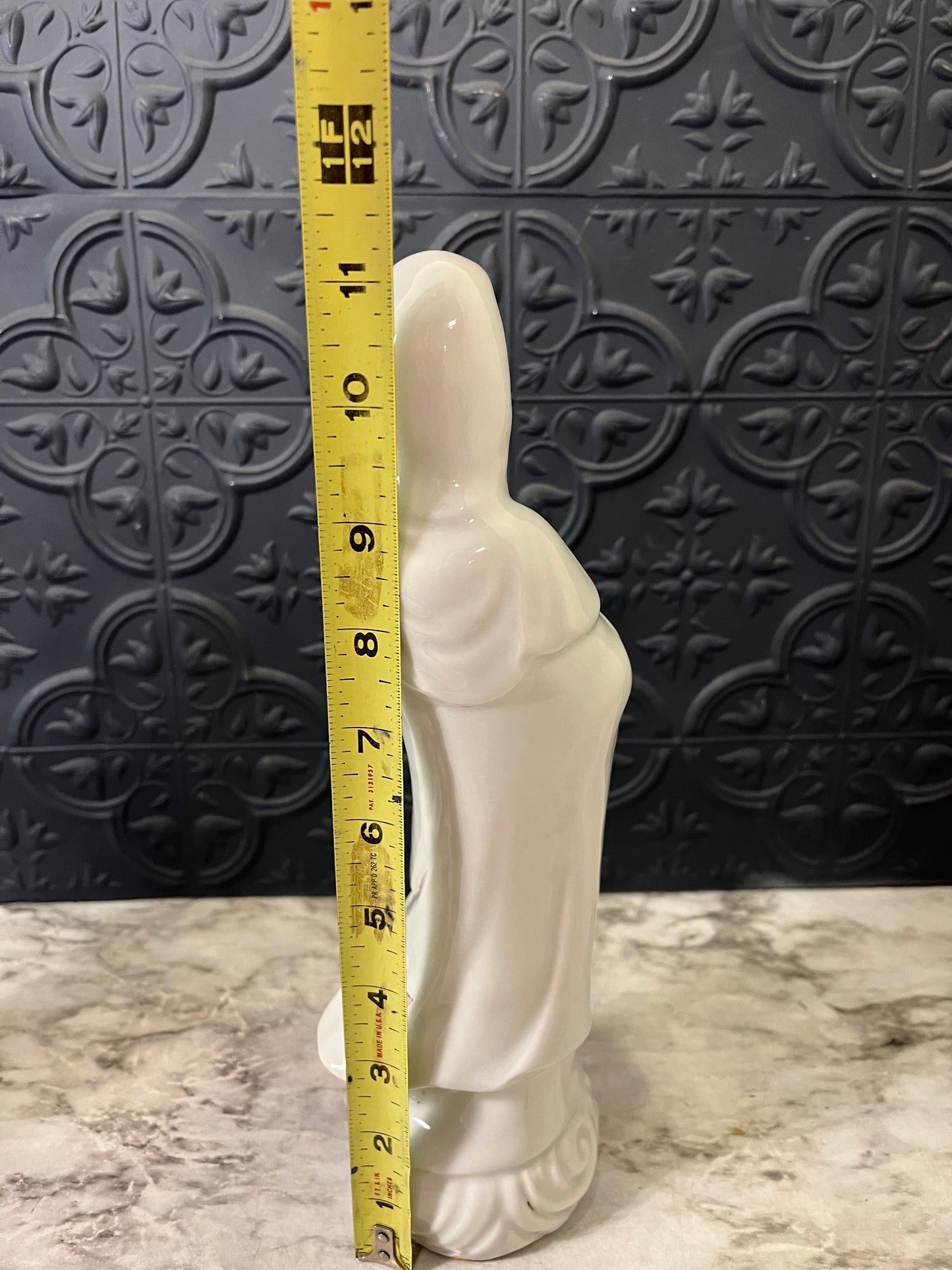 Asian Porcelain Kuan Yin Figure