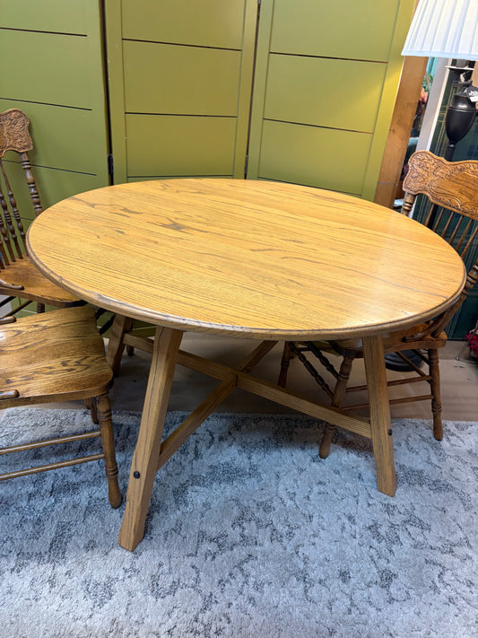 48" Round Oak Dining Table