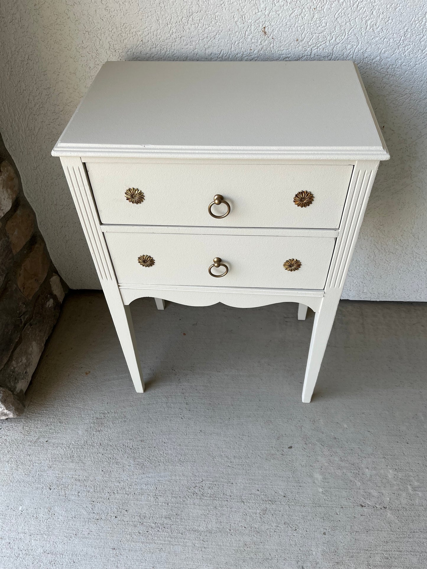 Small Cream Table/sewing