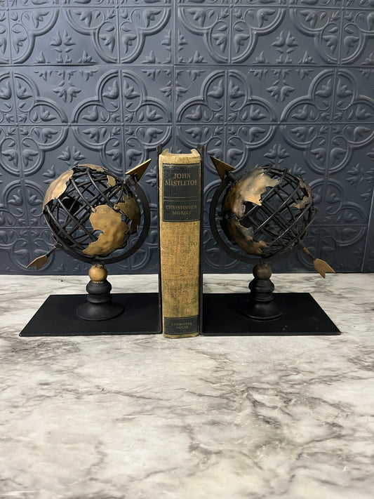 Black and gold Metal Globe Bookends