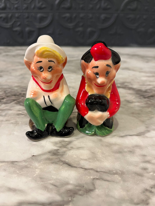 Elf Salt and pepper shakers