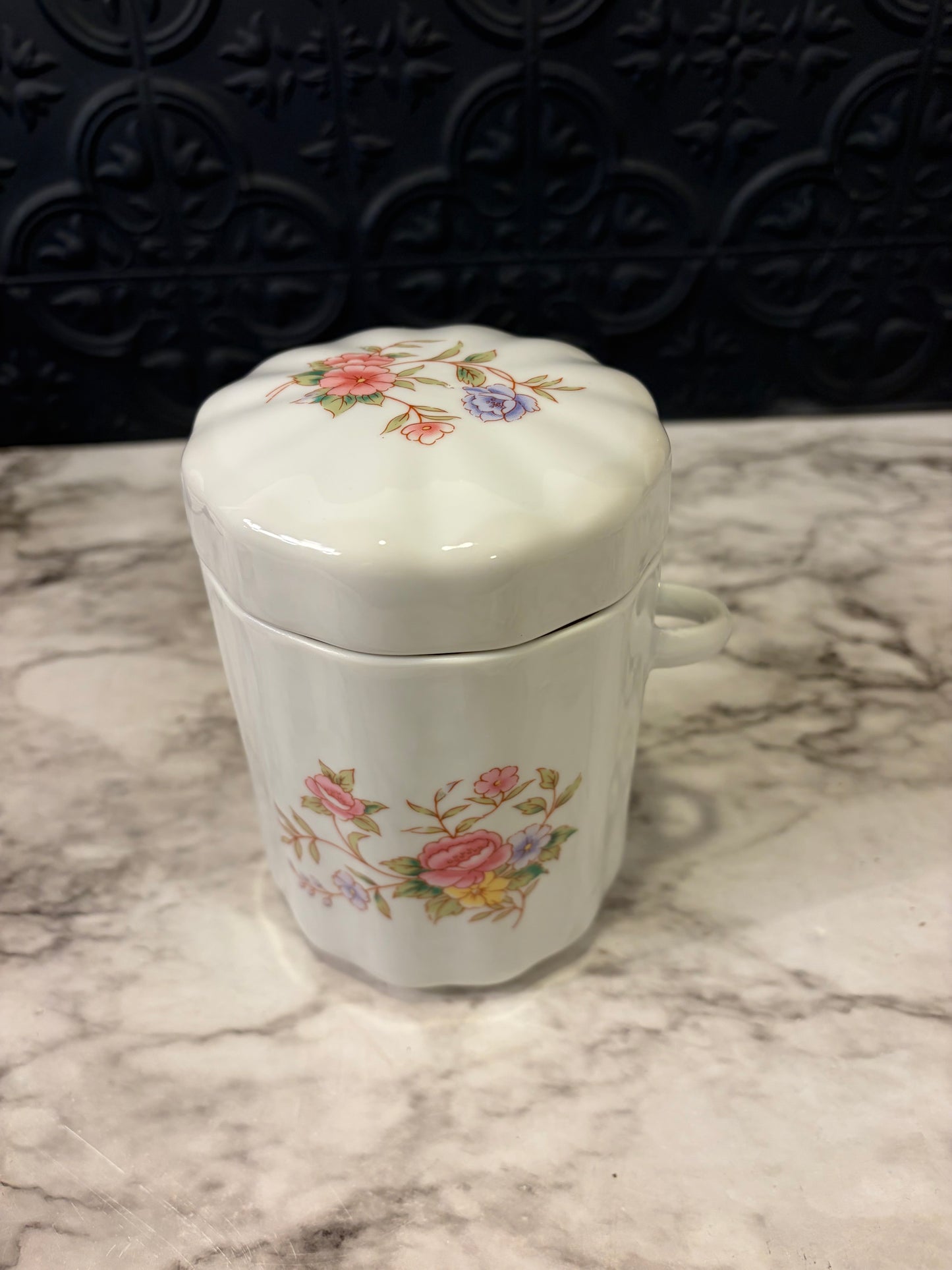 Ceramic Lidded Canister Missing spoon