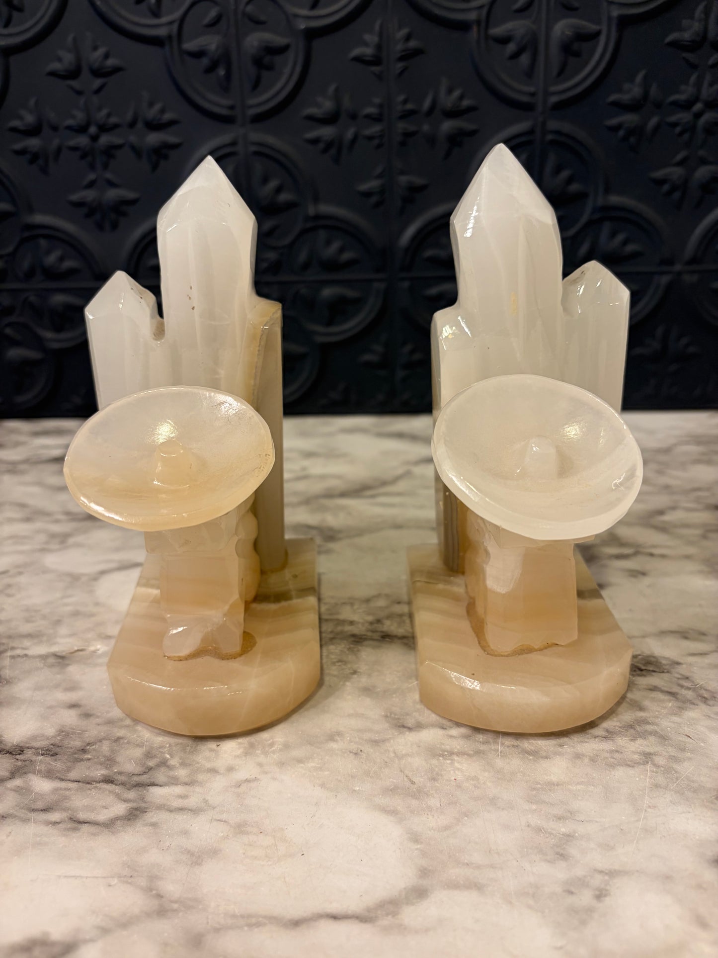 Cream Onyx Siesta Bookend set of 2