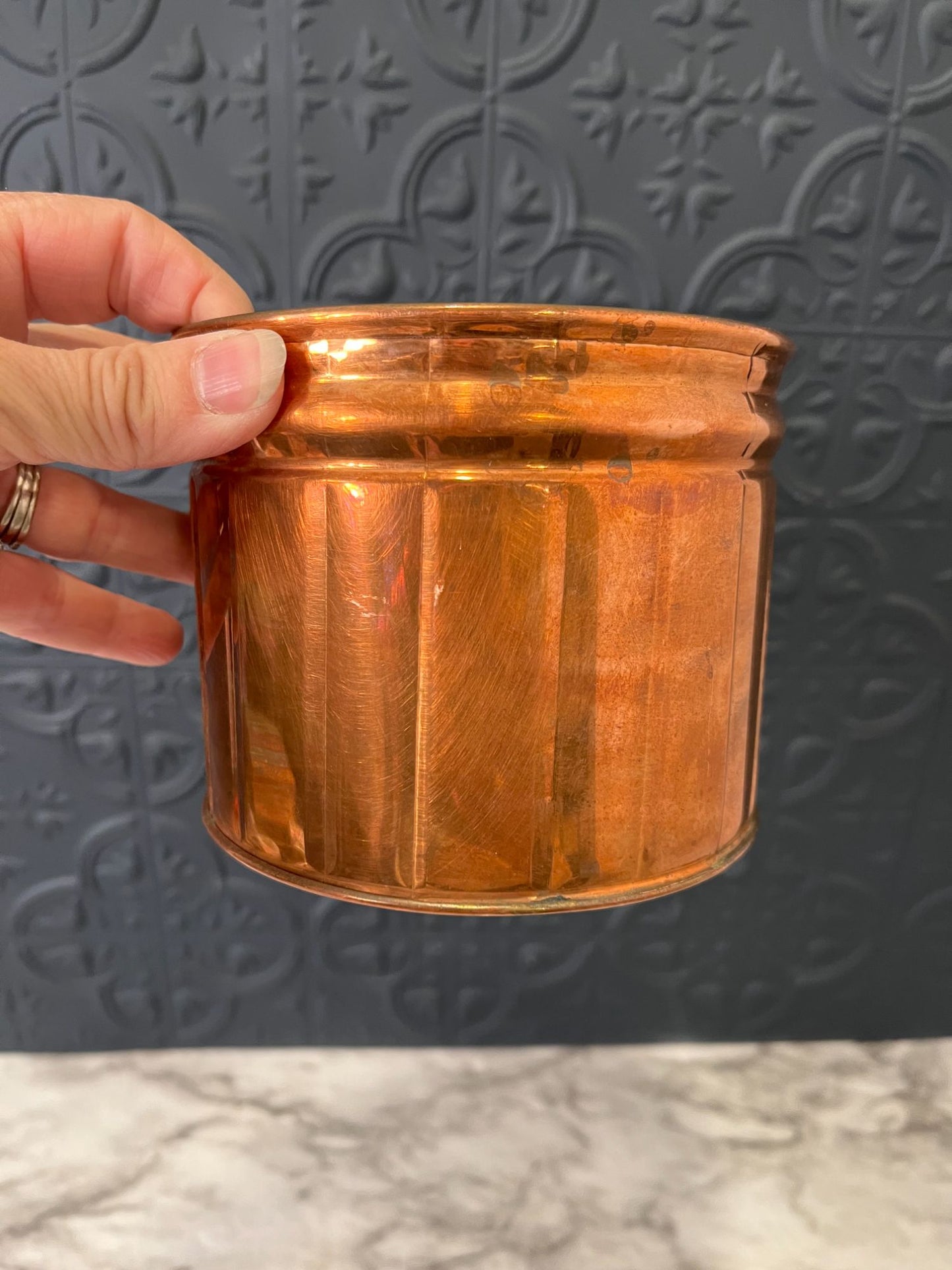 Round copper pot