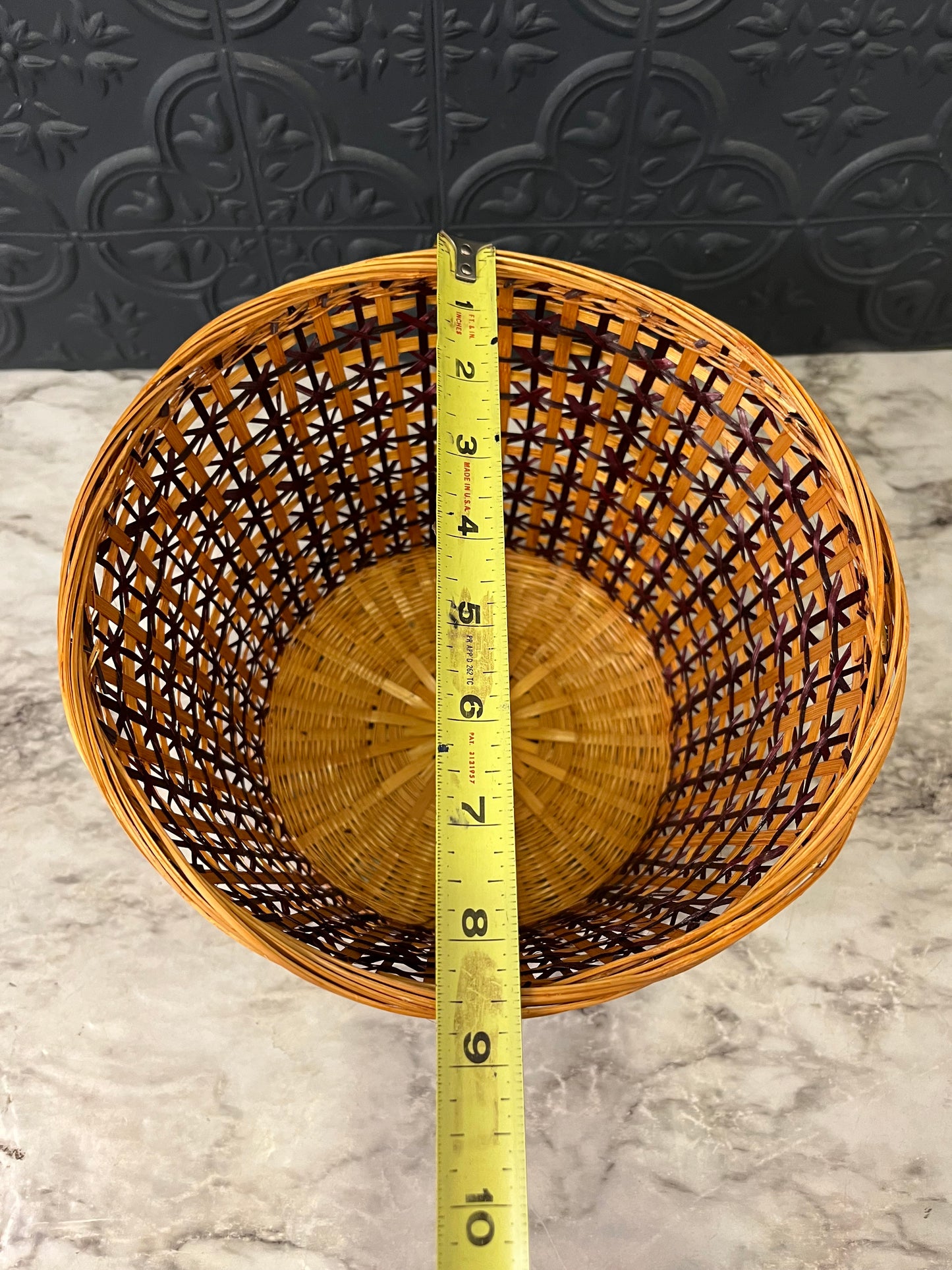 Vintage basket with Dark Strands