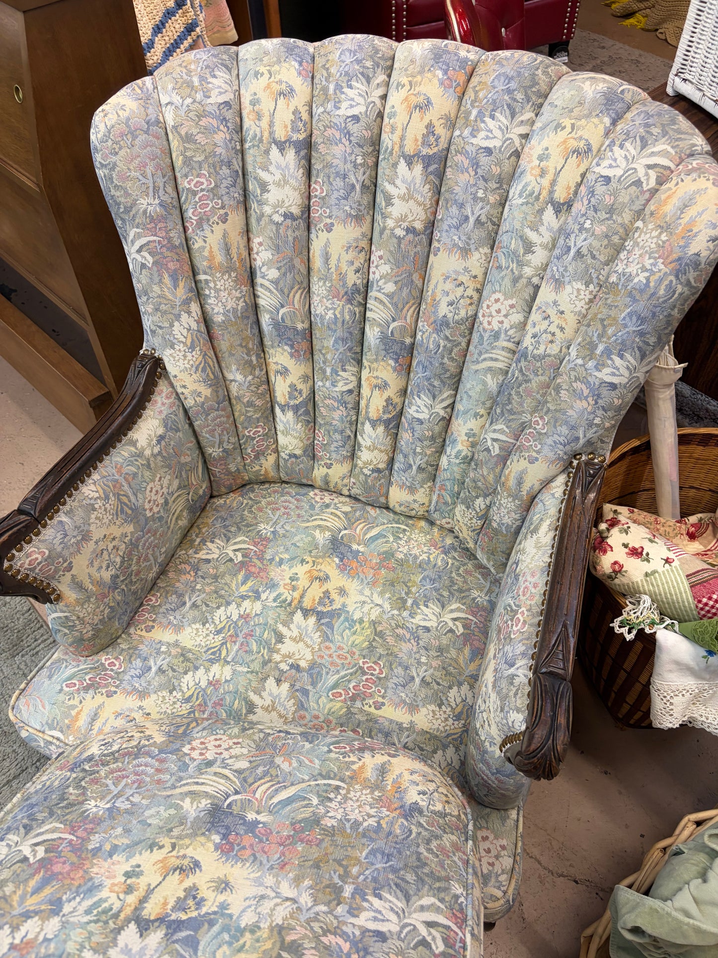 Pastel Tapestry Sitting Chair with Fan Back