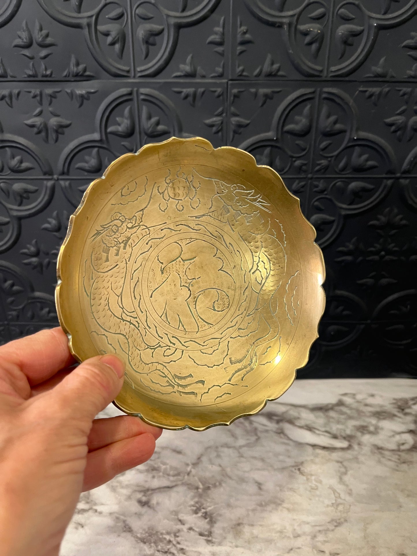 Etched Scallop Bowl Brass