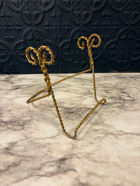 Gold Twisted Wire Picture Stand