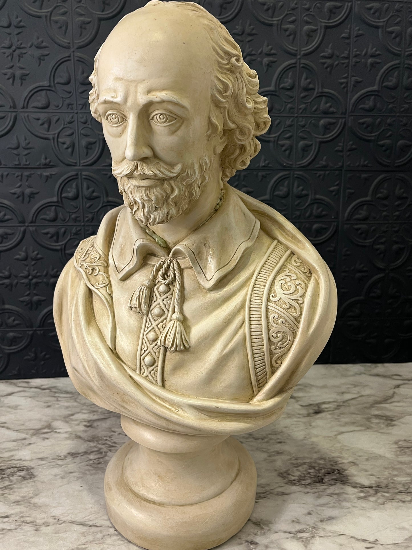 Large Resin Bust of Shakespeare AS IS