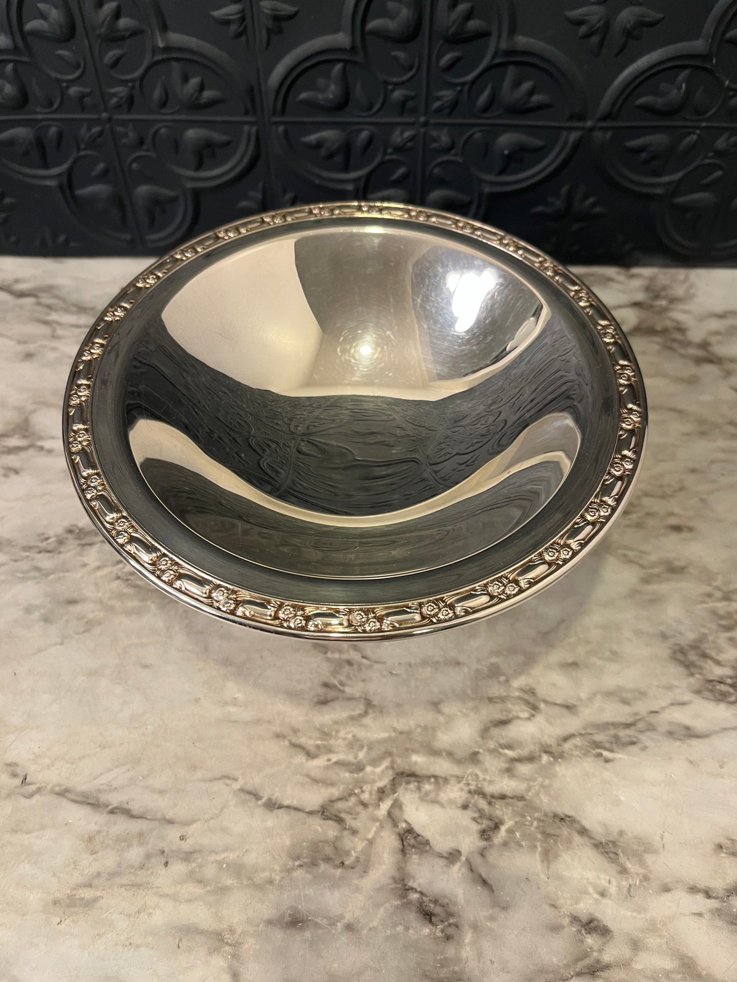 Silver plate Pedestal Bowl  by Oneida