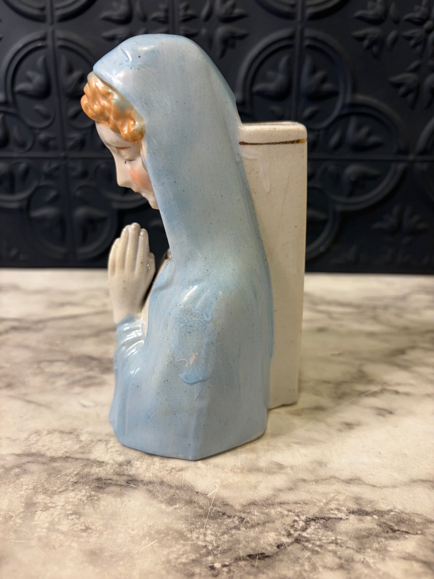 Small Madonna Planter Praying